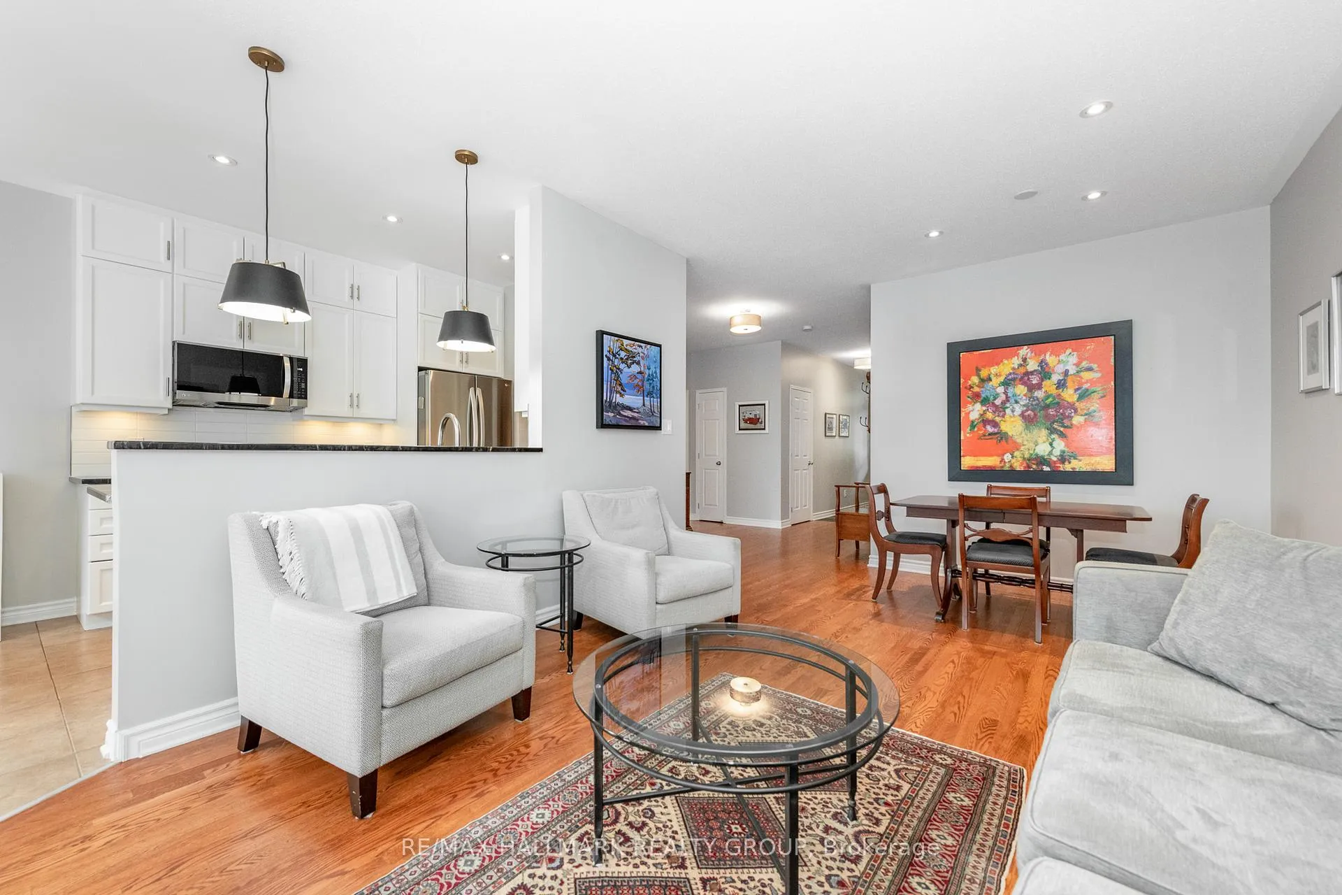 Photo 19 of 102 Kelso Private, Ottawa, Barrhaven - Stonebridge — HOMEH