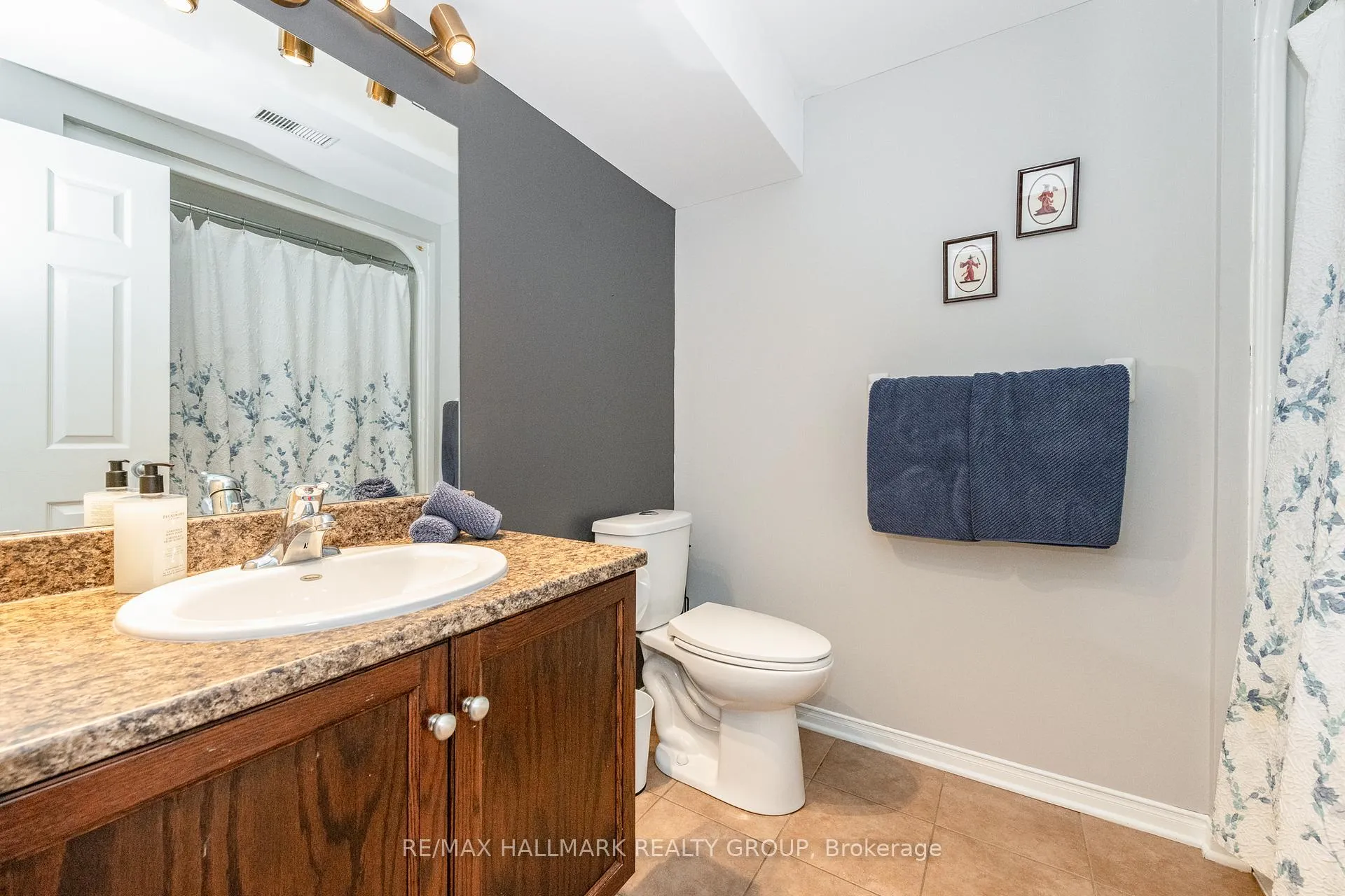 Photo 39 of 102 Kelso Private, Ottawa, Barrhaven - Stonebridge — HOMEH