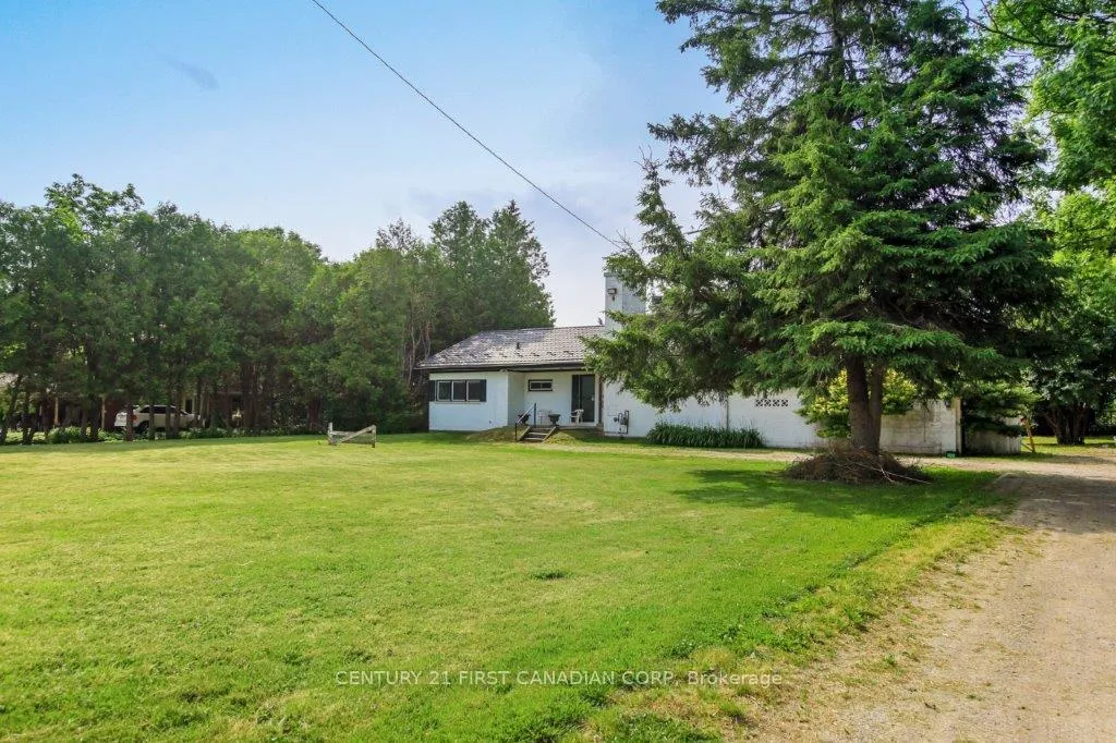 Photo 2 of 14619 Medway Road, Middlesex Centre, Arva — HOMEH