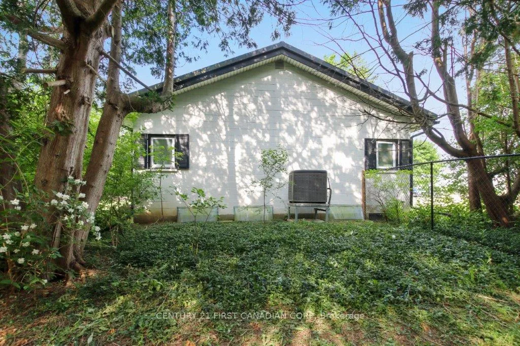Photo 9 of 14619 Medway Road, Middlesex Centre, Arva — HOMEH