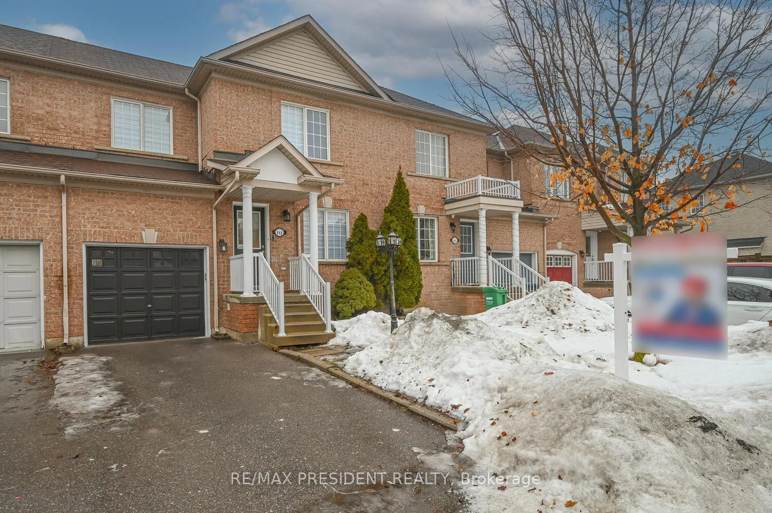 Photo 2 of 113 Tianalee Crescent, Brampton, Fletcher's Meadow — HOMEH