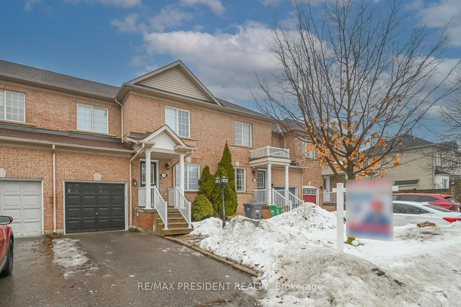 Photo 3 of 113 Tianalee Crescent, Brampton, Fletcher's Meadow — HOMEH