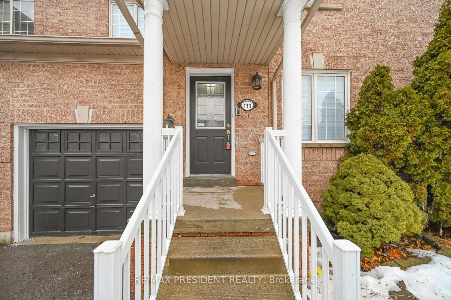 Photo 4 of 113 Tianalee Crescent, Brampton, Fletcher's Meadow — HOMEH