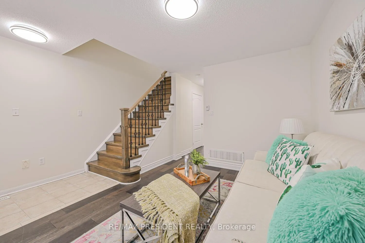 Photo 11 of 113 Tianalee Crescent, Brampton, Fletcher's Meadow — HOMEH