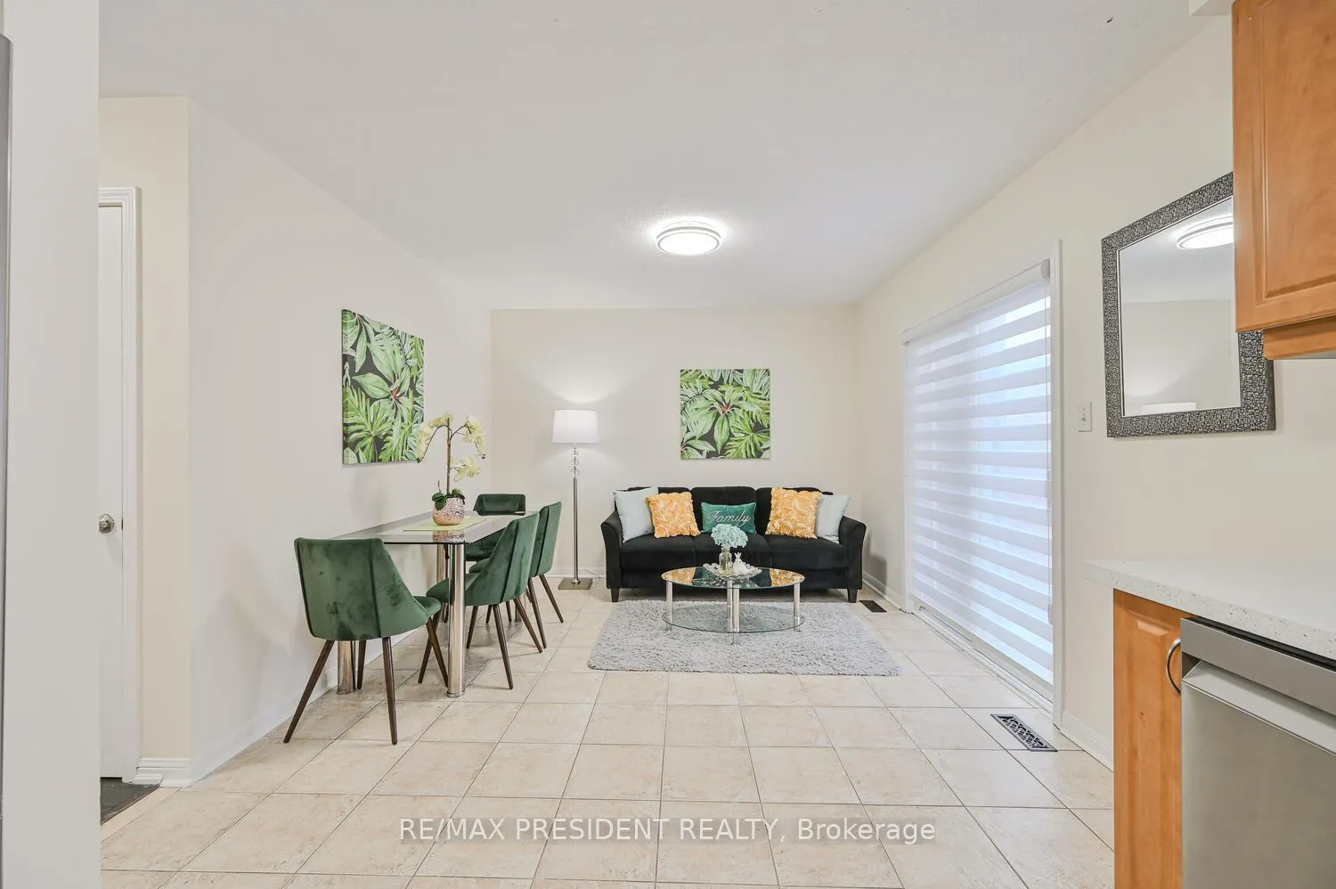 Photo 19 of 113 Tianalee Crescent, Brampton, Fletcher's Meadow — HOMEH