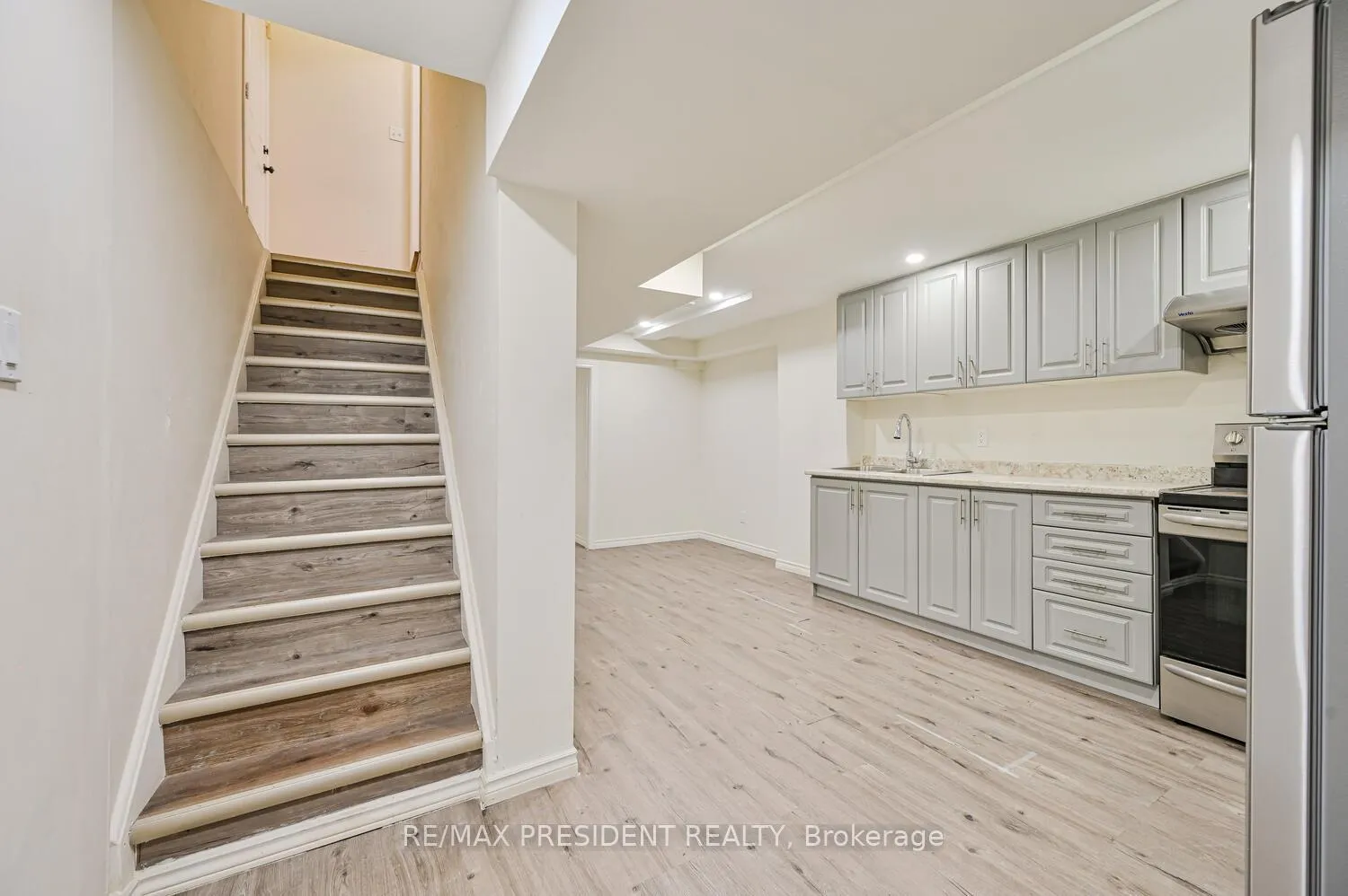 Photo 33 of 113 Tianalee Crescent, Brampton, Fletcher's Meadow — HOMEH