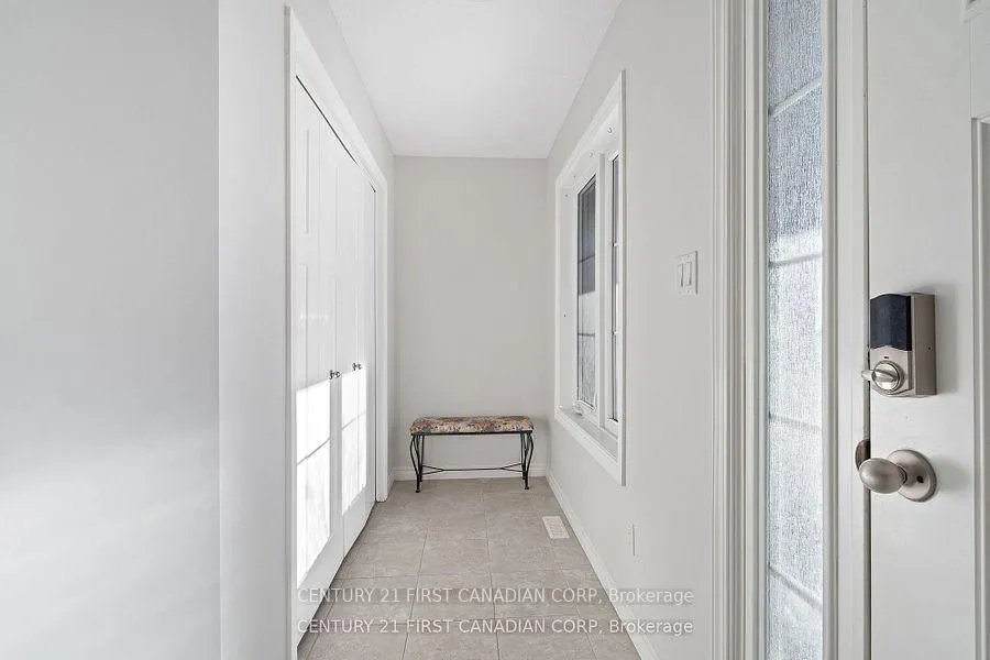 Photo 5 of 46 Westlake Drive, St. Thomas — HOMEH