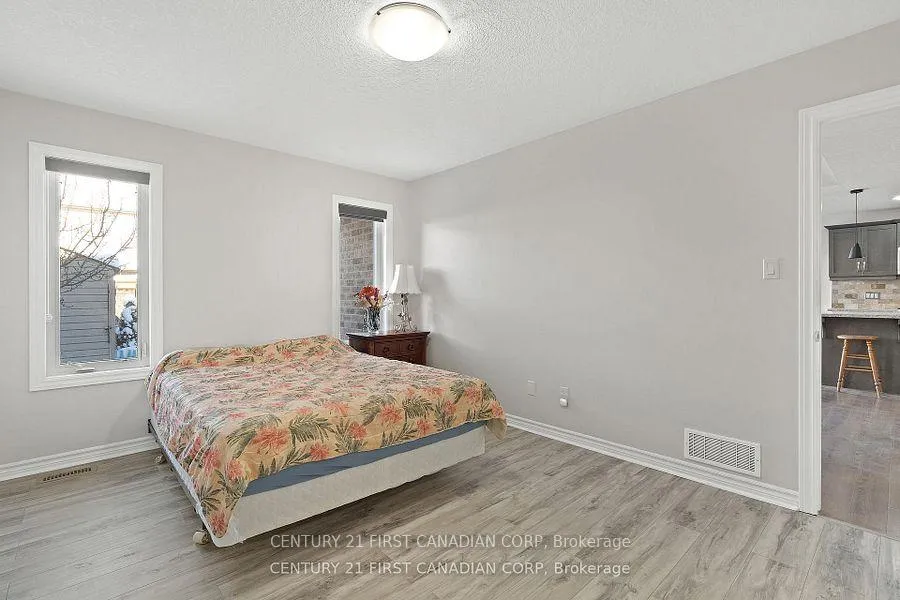 Photo 24 of 46 Westlake Drive, St. Thomas — HOMEH