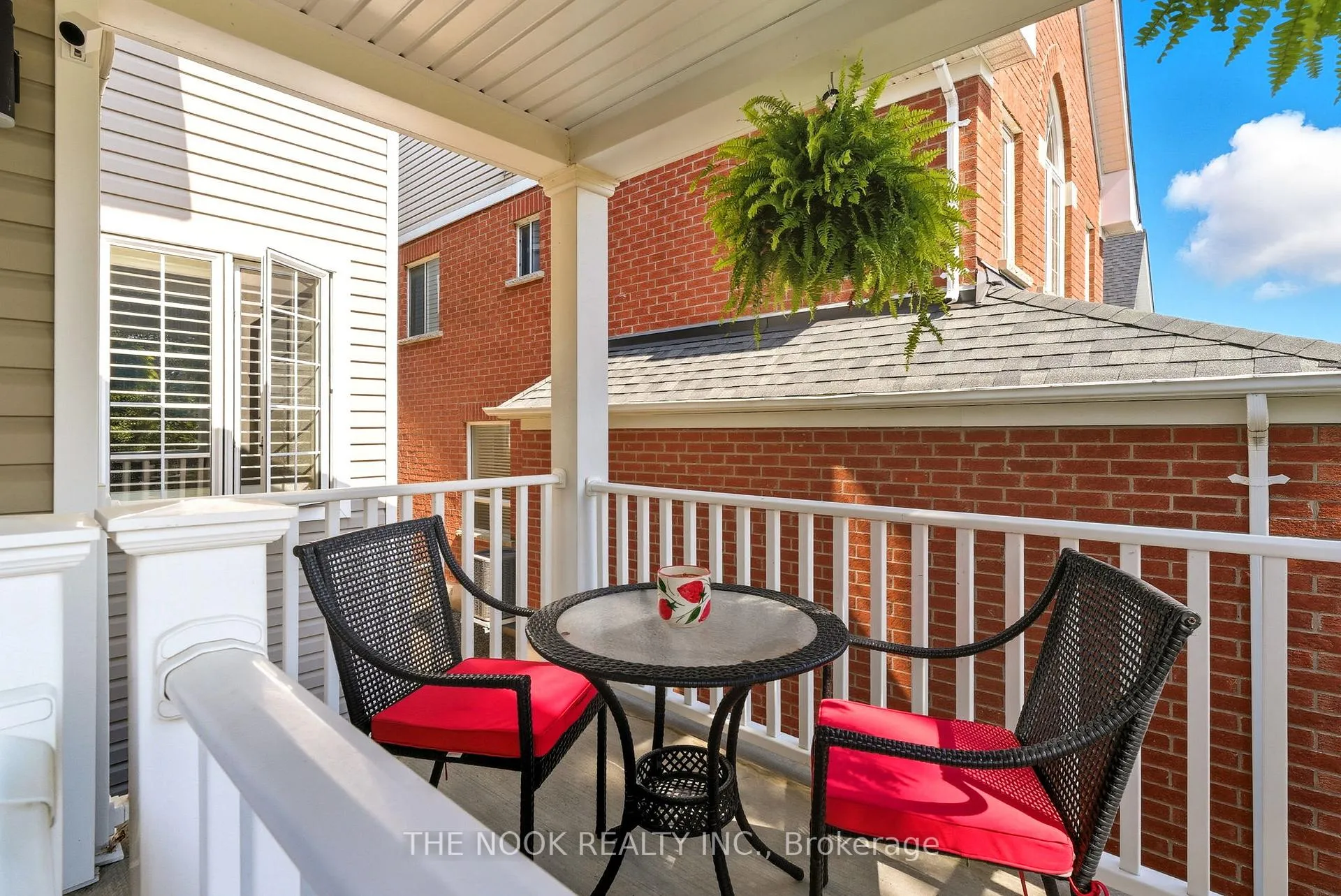 Photo 4 of 1624 Docking Court, Oshawa, Taunton — HOMEH