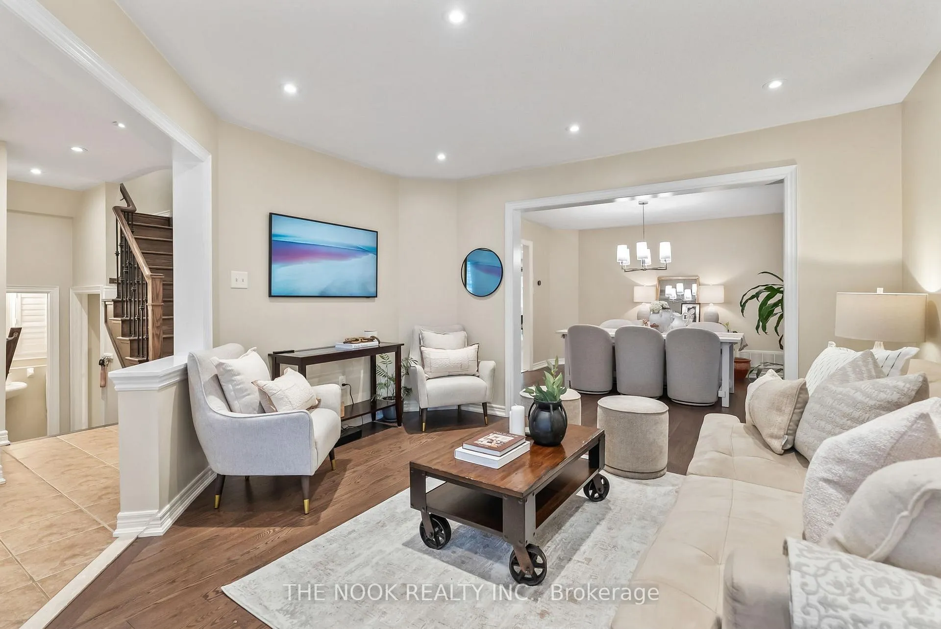 Photo 7 of 1624 Docking Court, Oshawa, Taunton — HOMEH