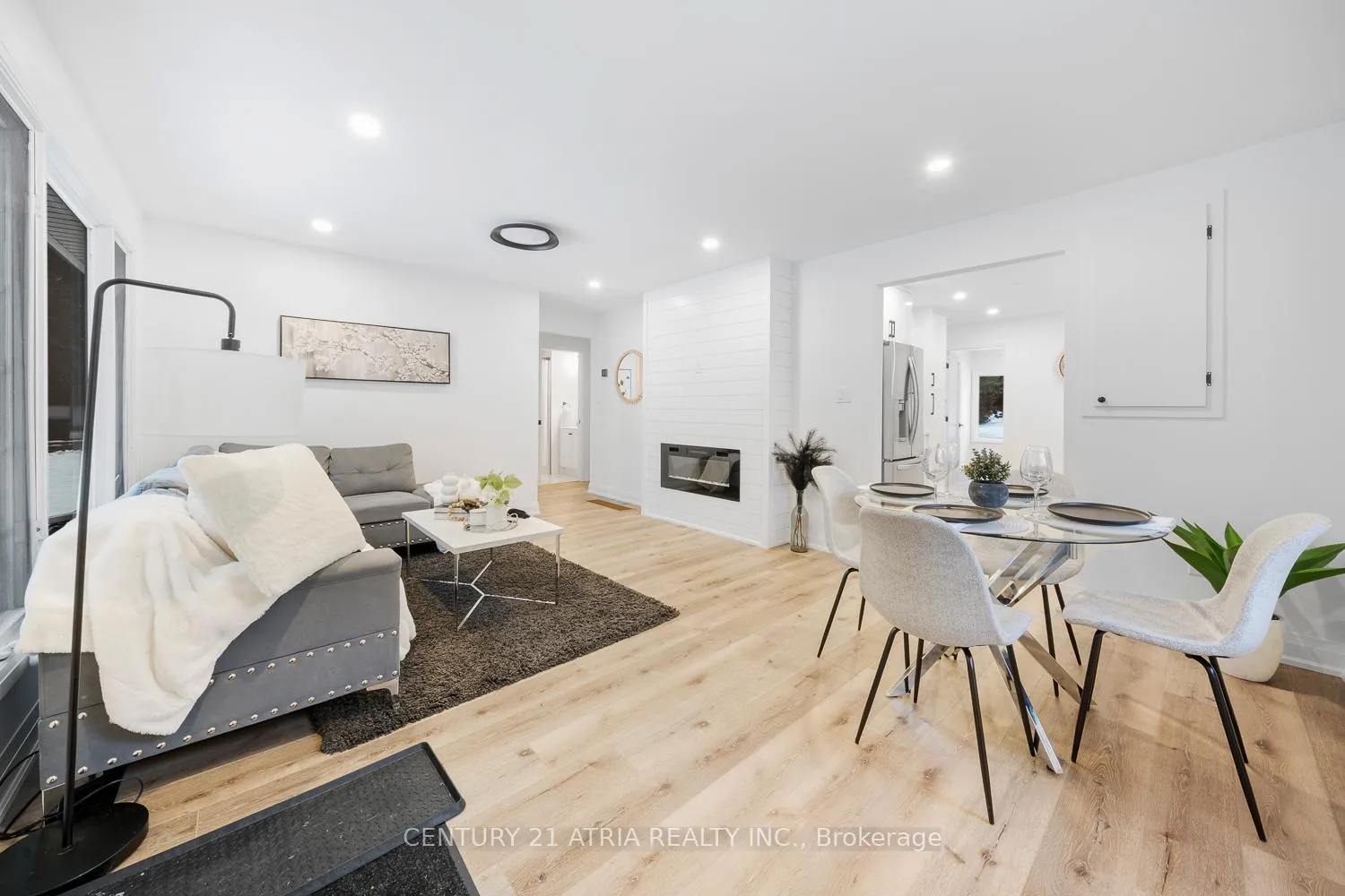 Photo 5 of 1555 Gill Road, Springwater, Midhurst — HOMEH
