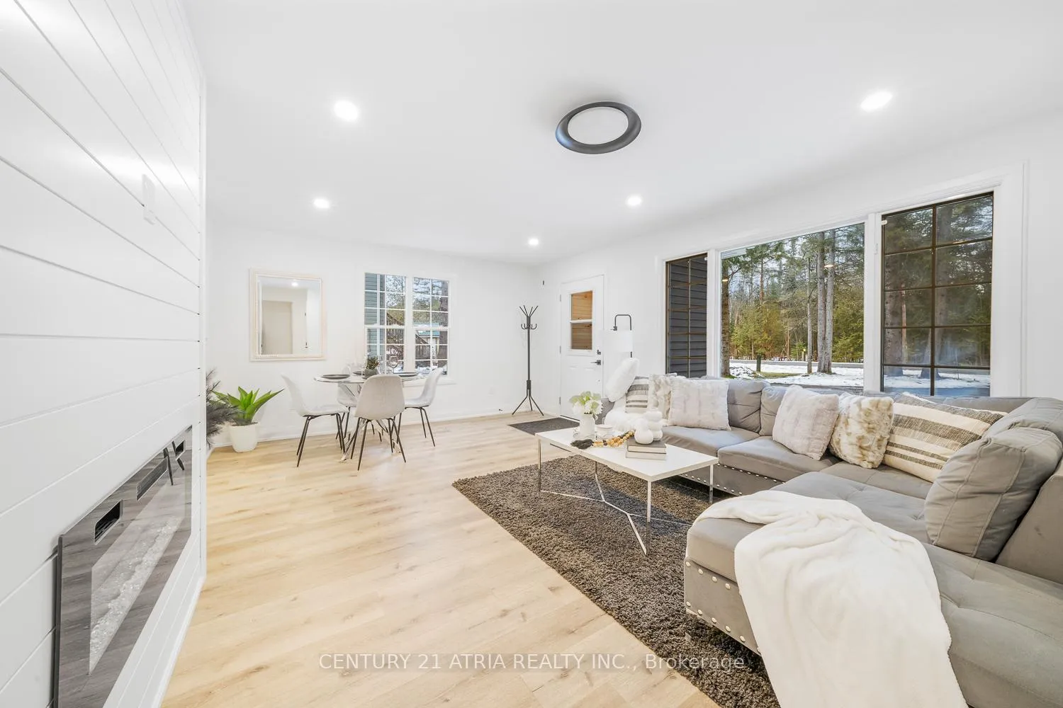 Photo 6 of 1555 Gill Road, Springwater, Midhurst — HOMEH