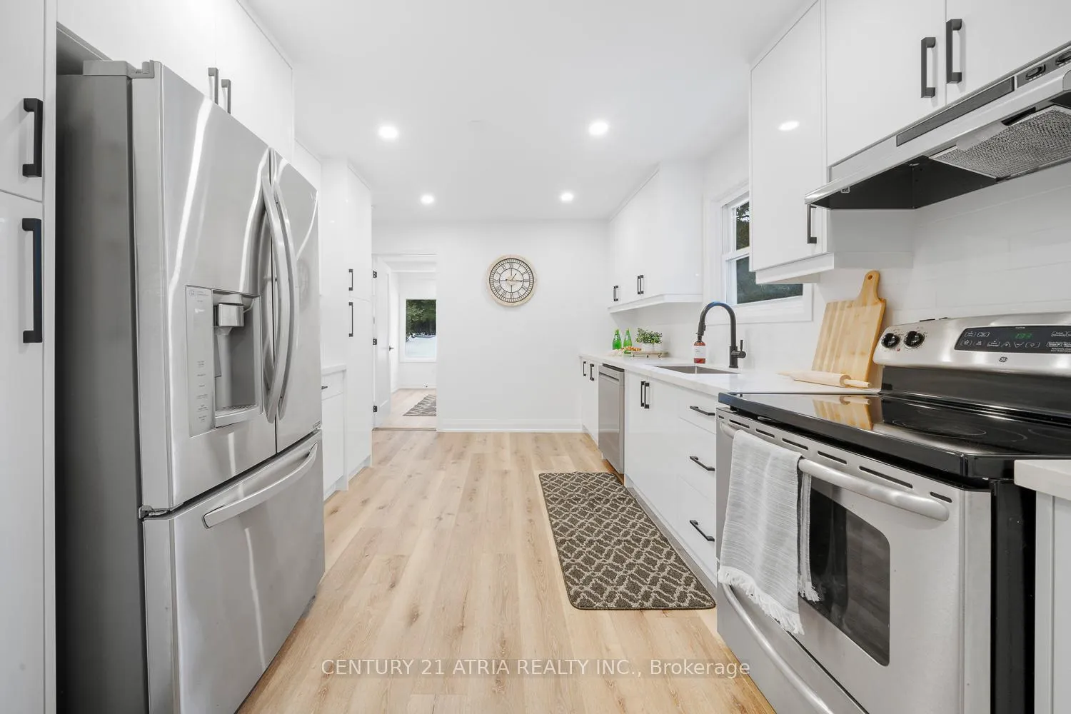 Photo 14 of 1555 Gill Road, Springwater, Midhurst — HOMEH