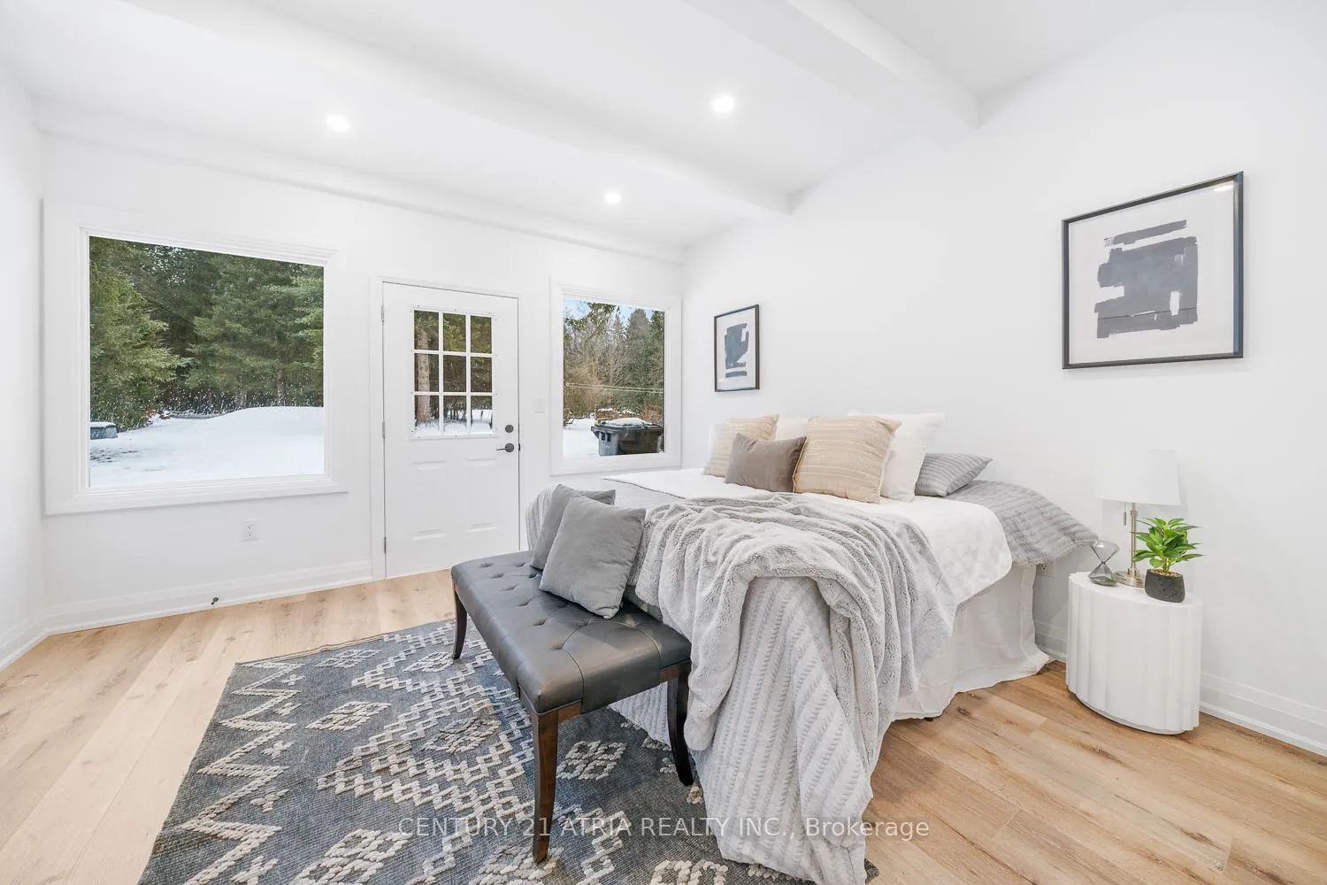 Photo 17 of 1555 Gill Road, Springwater, Midhurst — HOMEH
