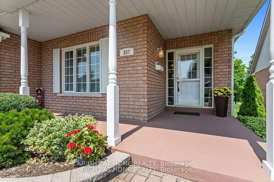 Photo 2 of 307 Waterbury Crescent, Scugog, Port Perry — HOMEH