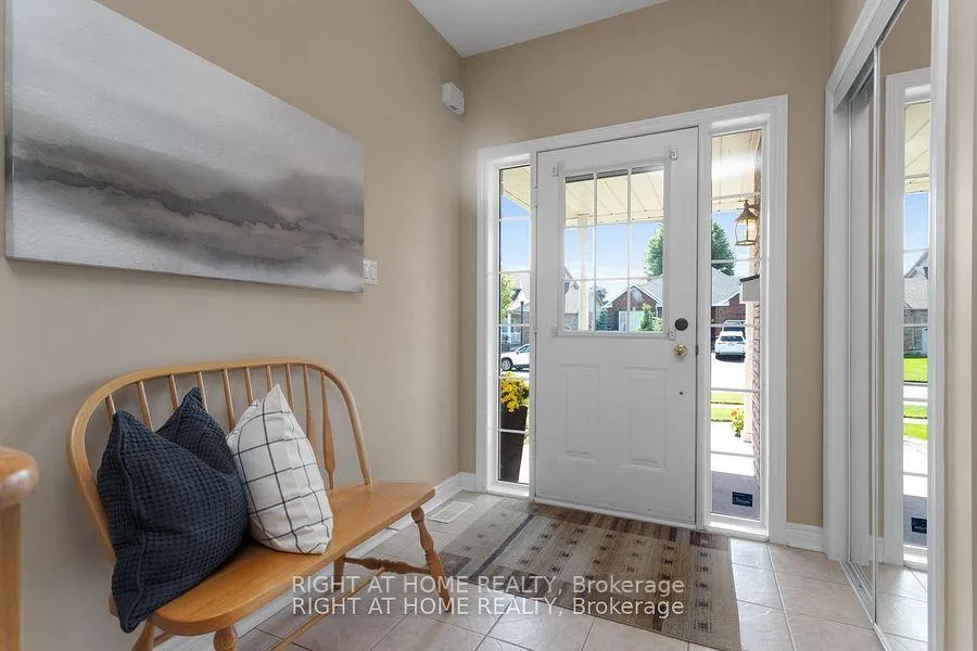 Photo 7 of 307 Waterbury Crescent, Scugog, Port Perry — HOMEH
