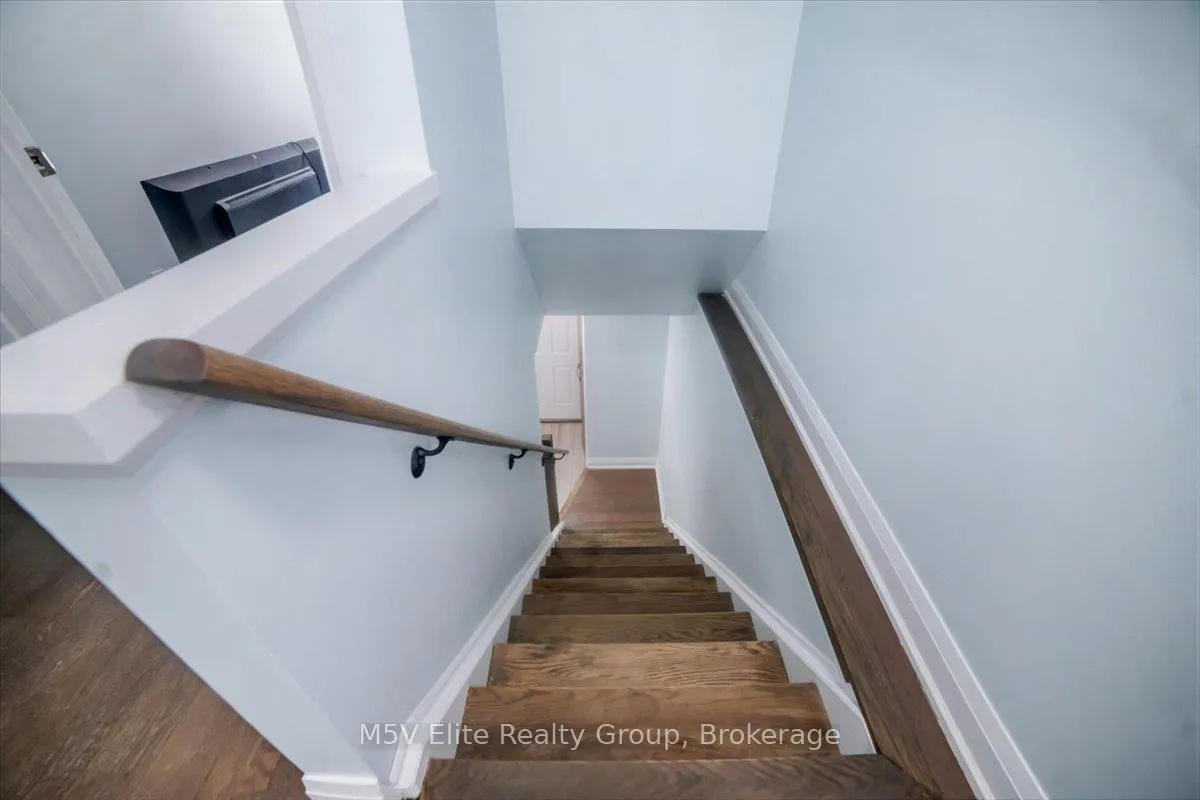 Photo 12 of 134 Breckenridge Drive, Kitchener — HOMEH