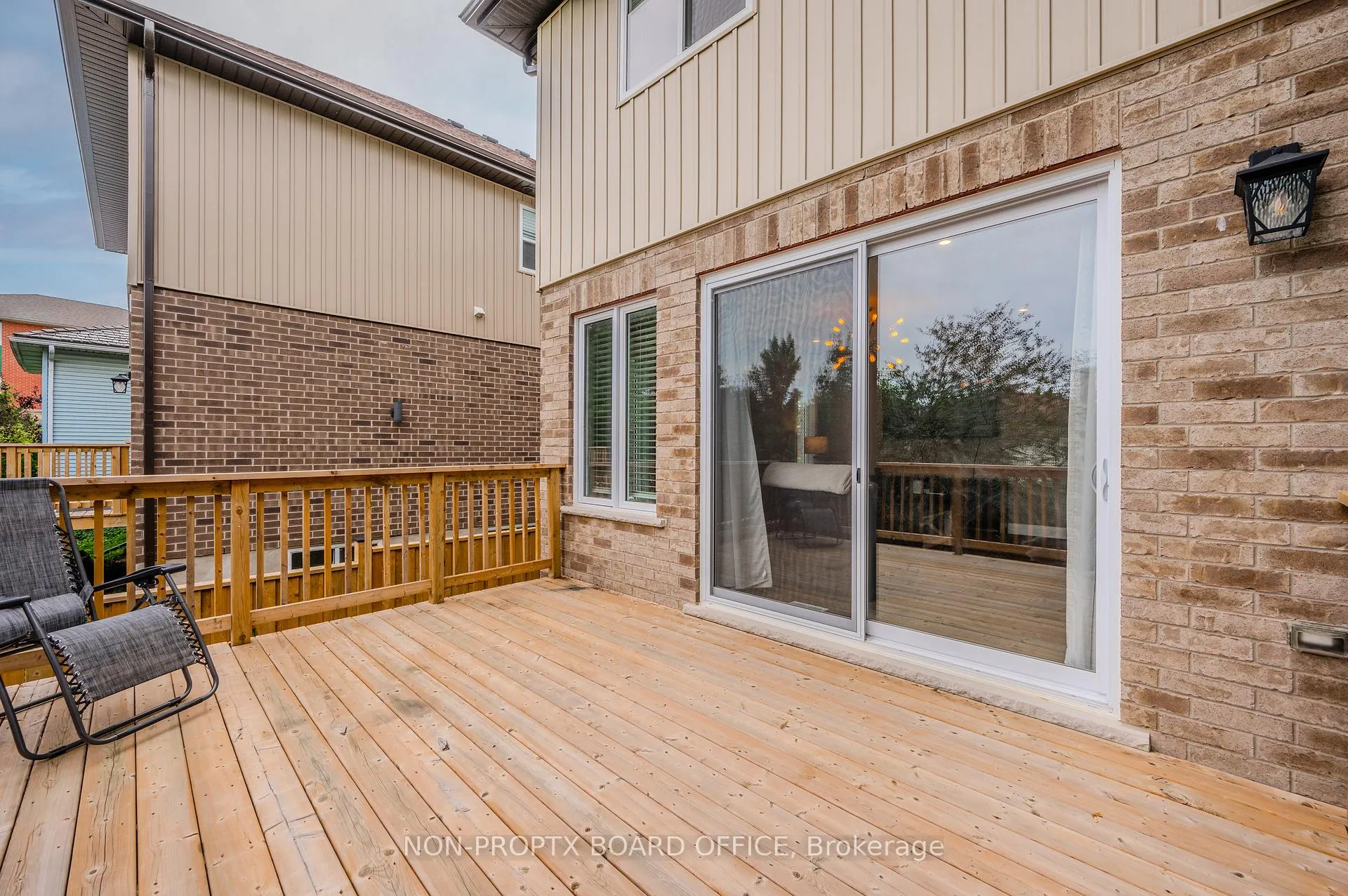 Photo 35 of 24 Erbsville Court, Waterloo — HOMEH
