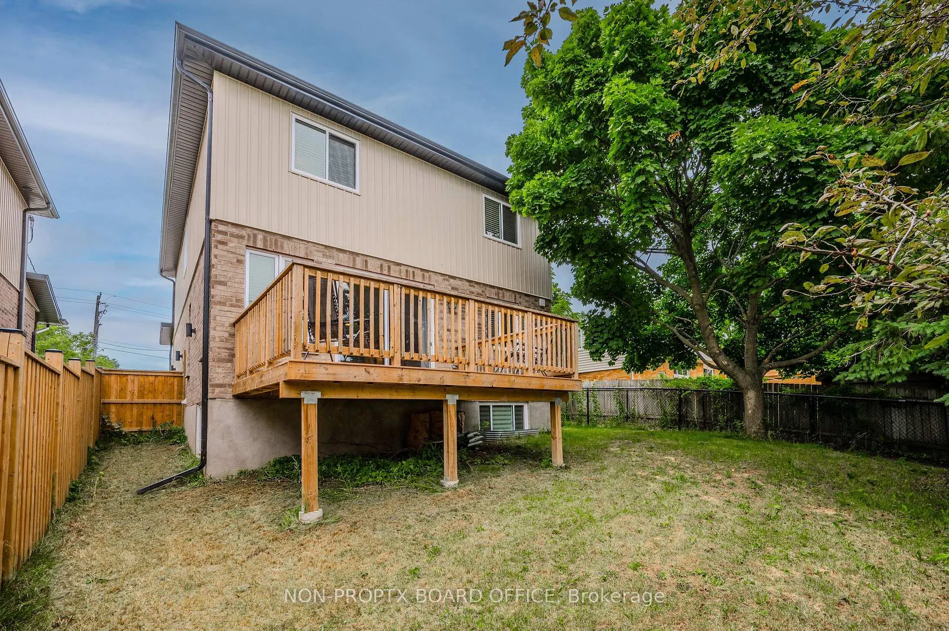 Photo 39 of 24 Erbsville Court, Waterloo — HOMEH