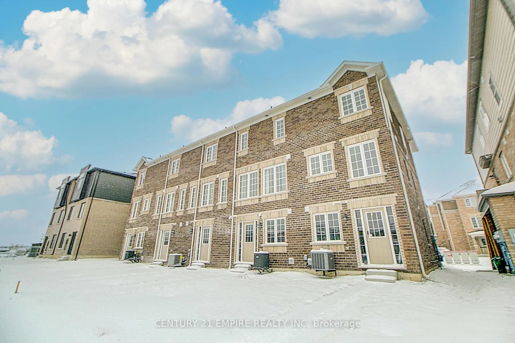 Photo 26 of 43 Pumpkin Corner Crescent, Barrie, Rural Barrie Southeast — HOMEH
