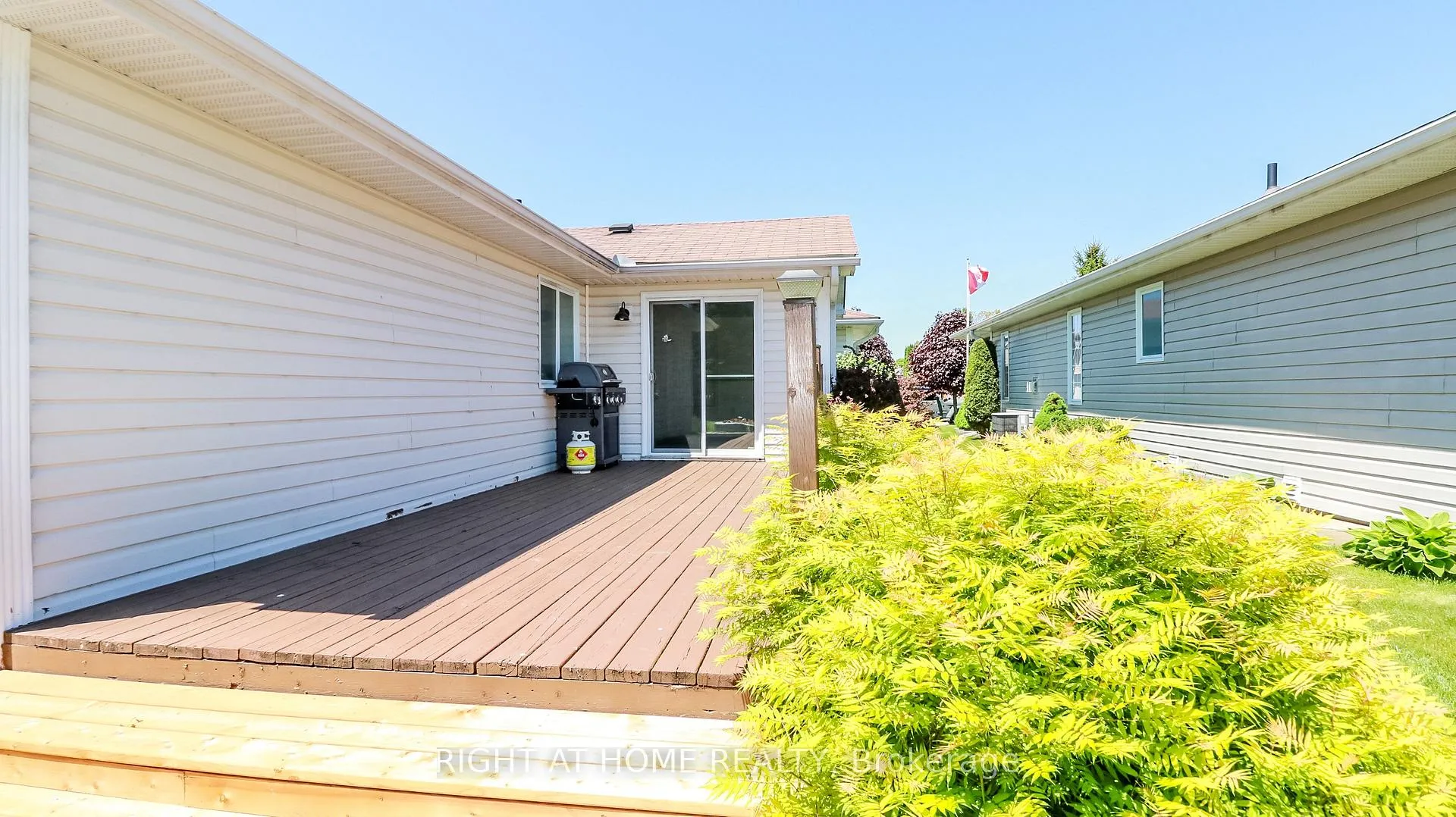 Photo 25 of 14 Illinois Crescent, Wasaga Beach — HOMEH