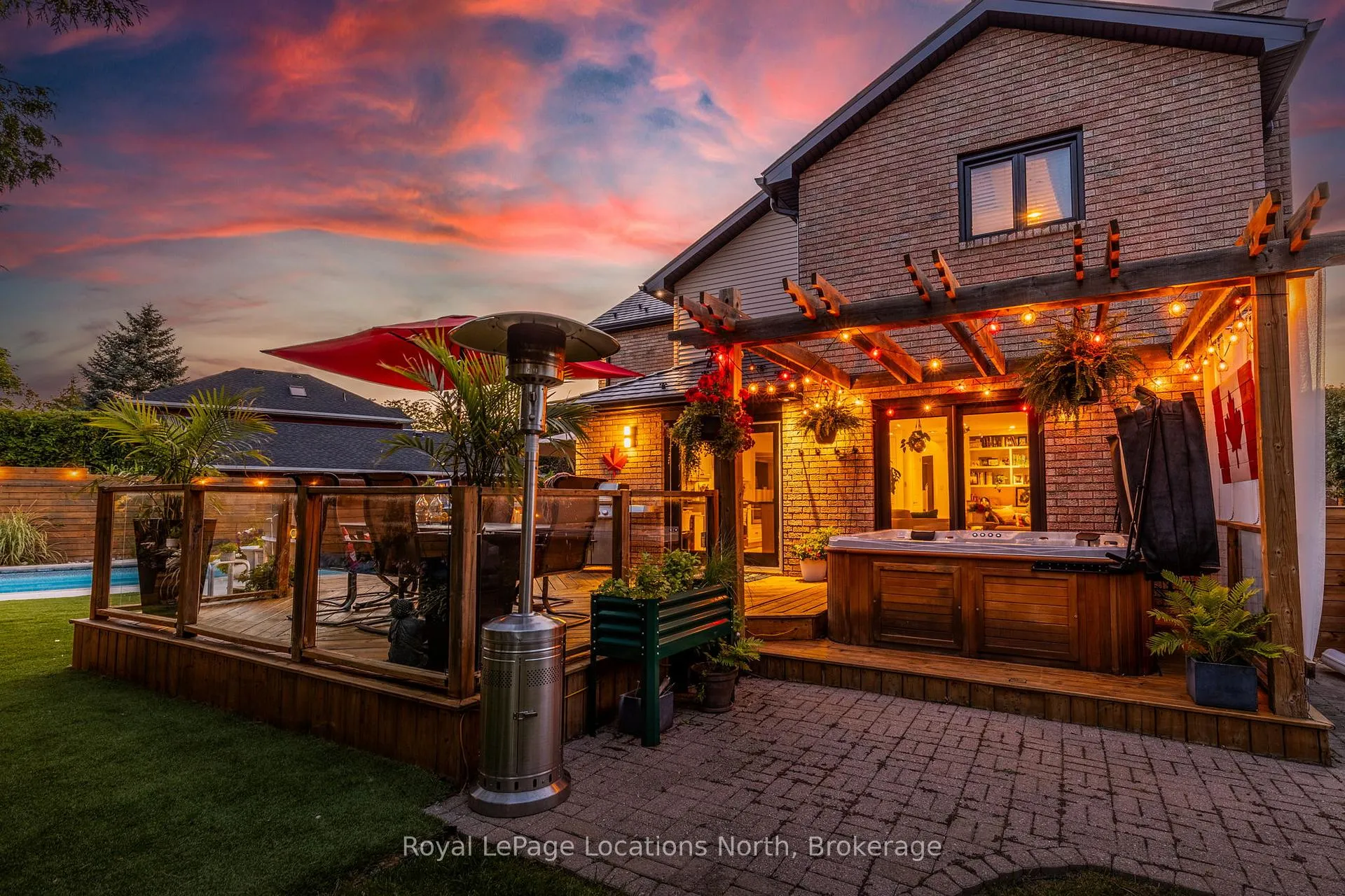 Photo 4 of 8 Burnside Court, Collingwood — HOMEH
