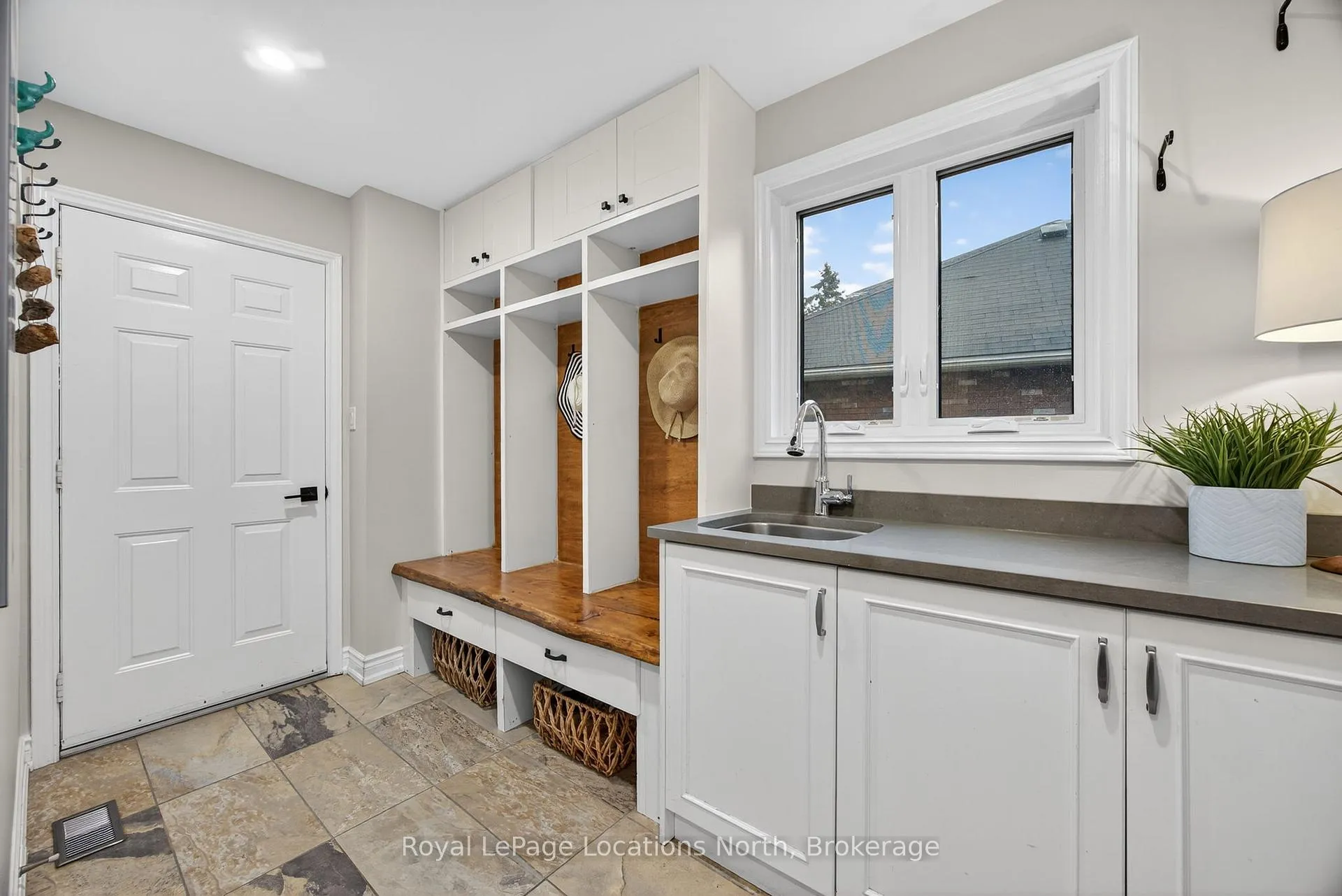 Photo 38 of 8 Burnside Court, Collingwood — HOMEH