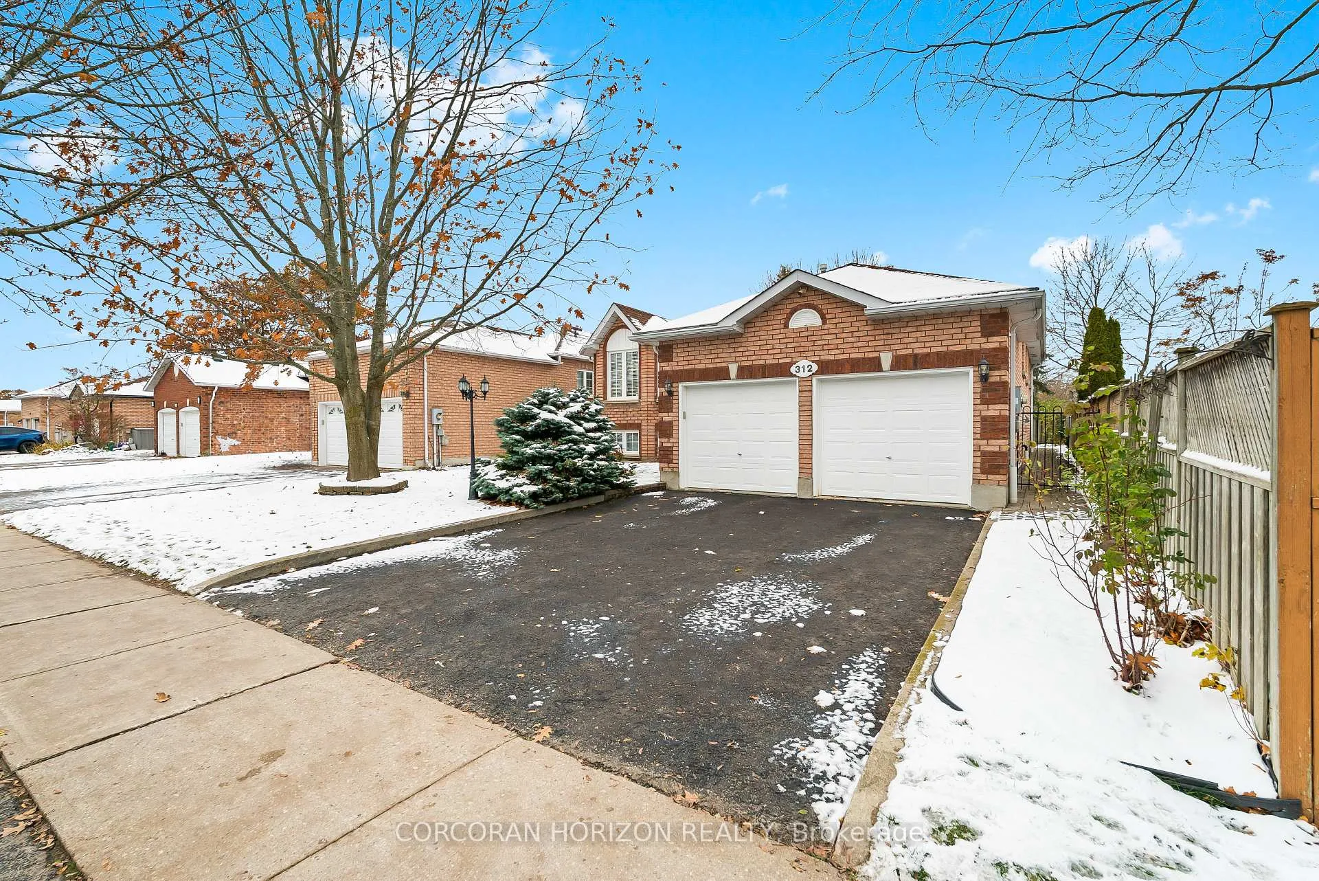 Photo 3 of 312 Harvie Road, Barrie, Holly — HOMEH