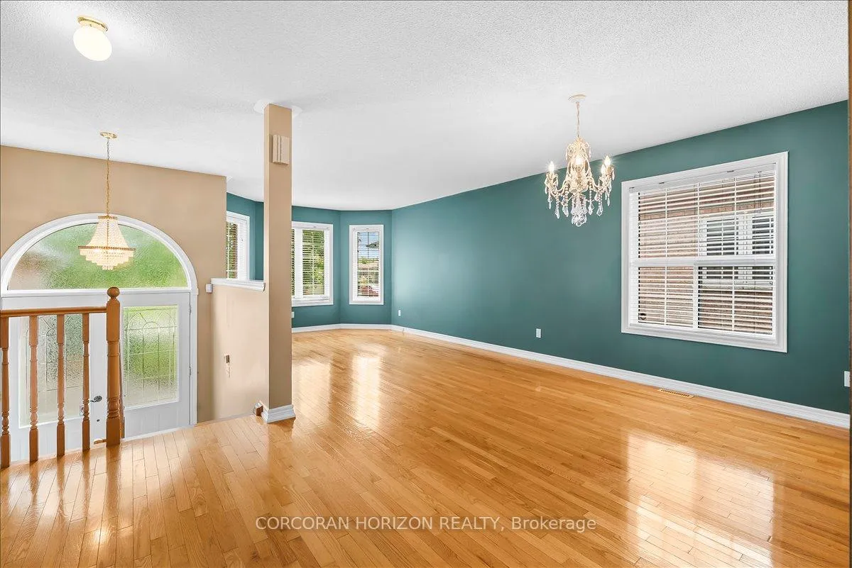Photo 8 of 312 Harvie Road, Barrie, Holly — HOMEH