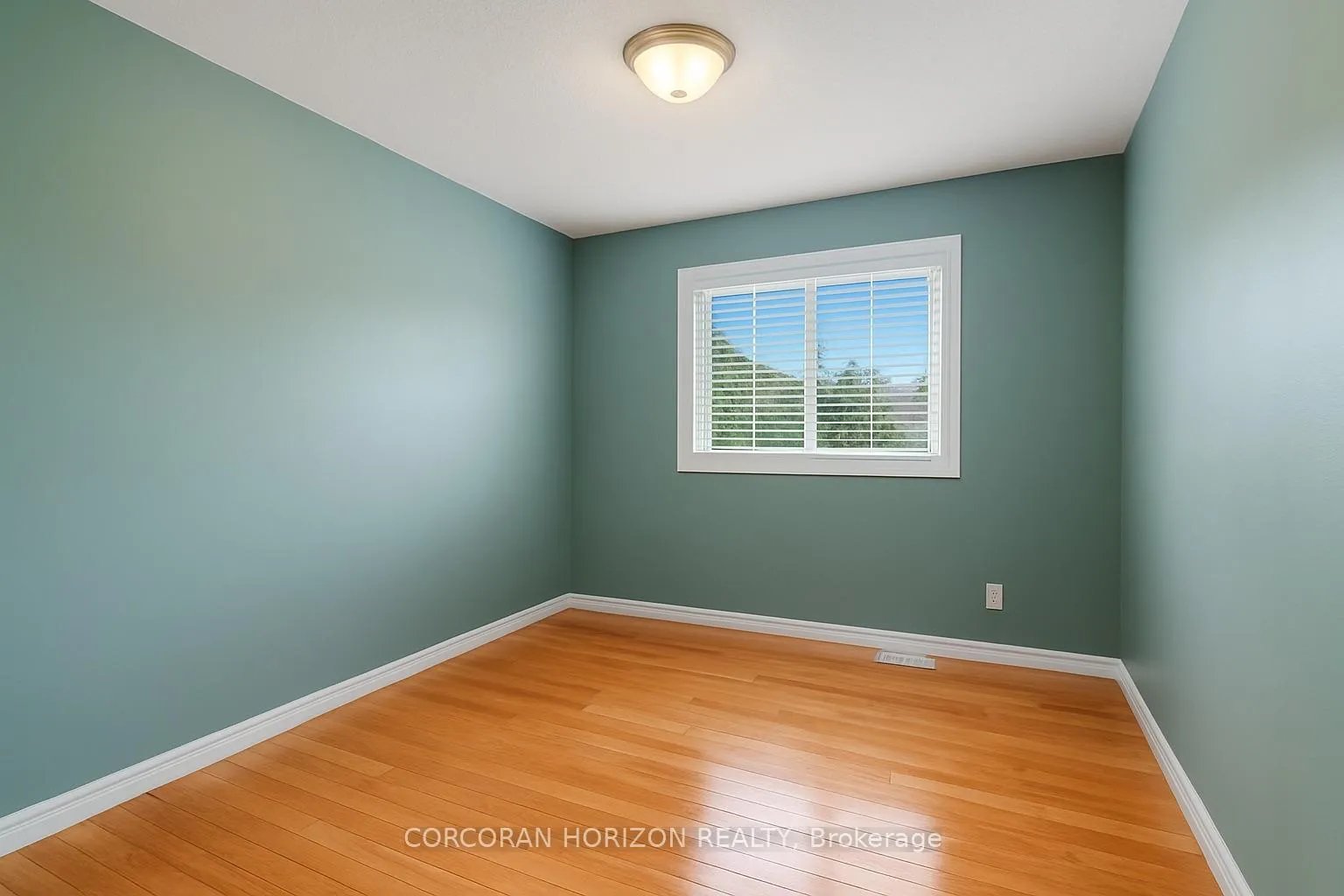 Photo 23 of 312 Harvie Road, Barrie, Holly — HOMEH