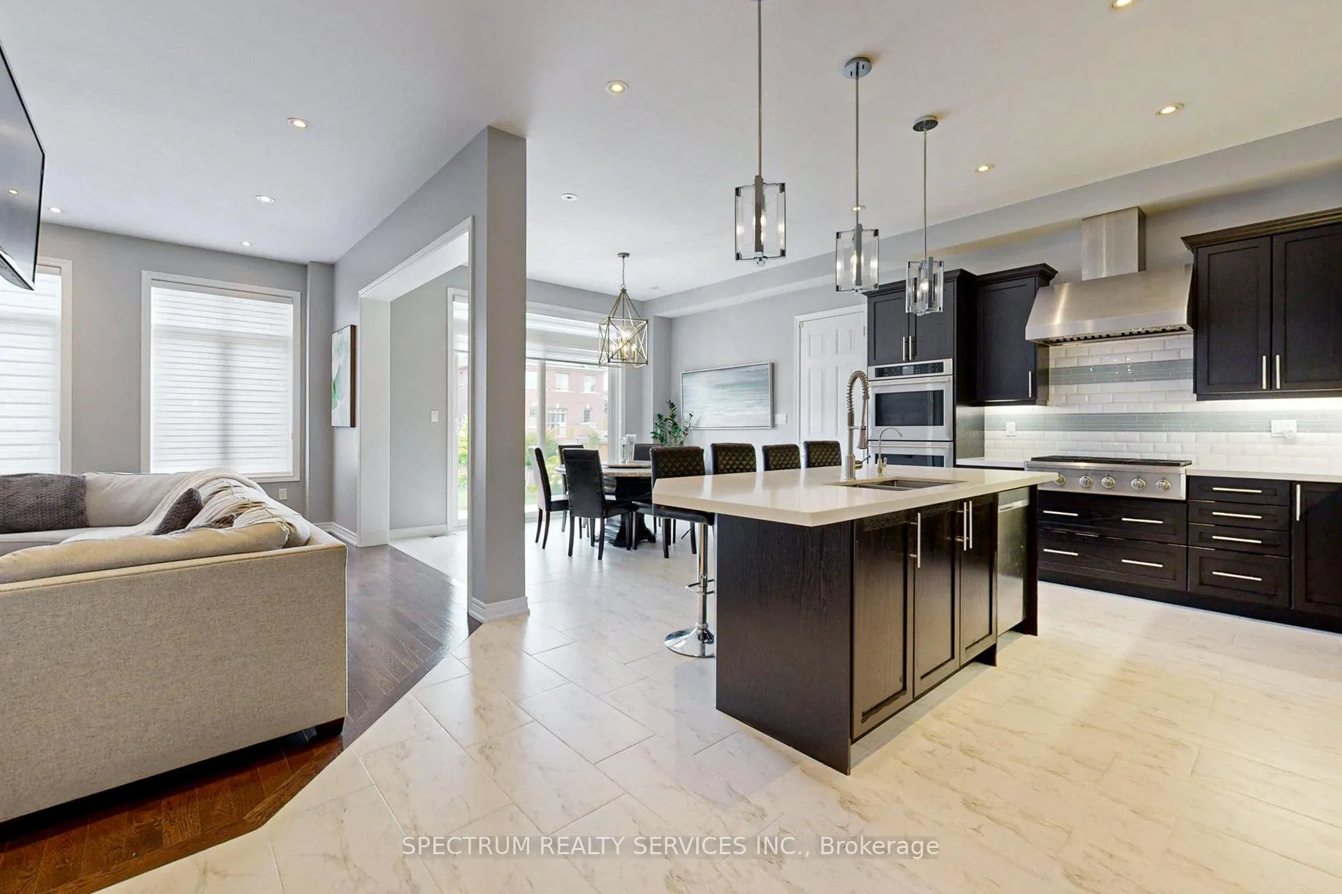 Photo 10 of 165 Trail Boulevard, Springwater, Centre Vespra — HOMEH