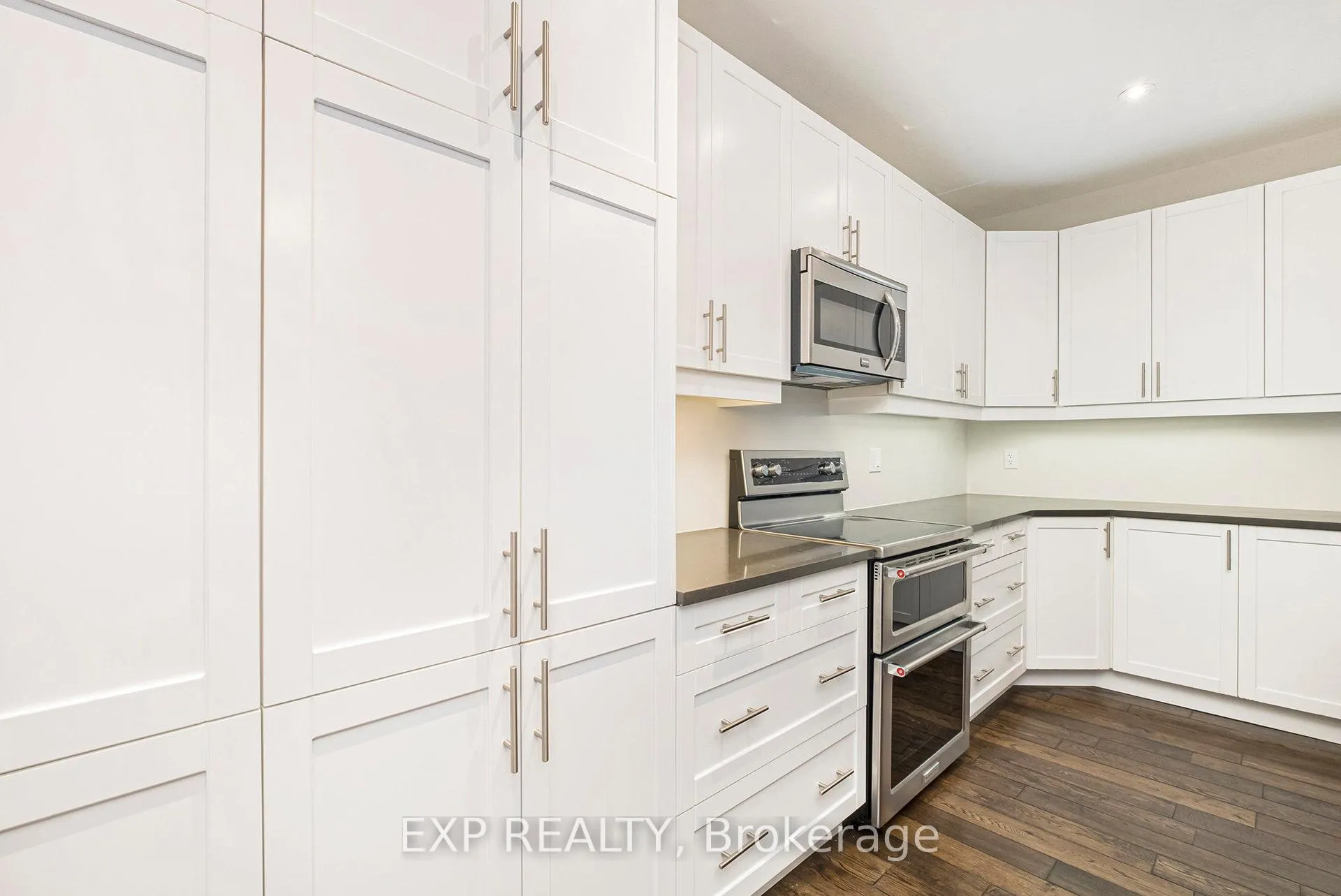 Photo 15 of 186 Lamprey Street, Ottawa, Barrhaven - Half Moon Bay — HOMEH