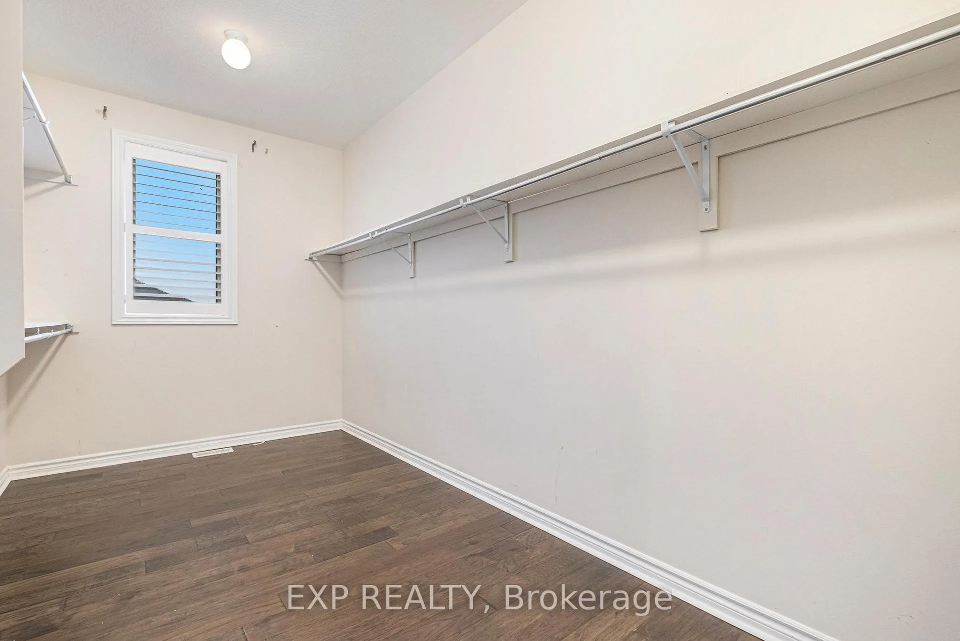Photo 21 of 186 Lamprey Street, Ottawa, Barrhaven - Half Moon Bay — HOMEH