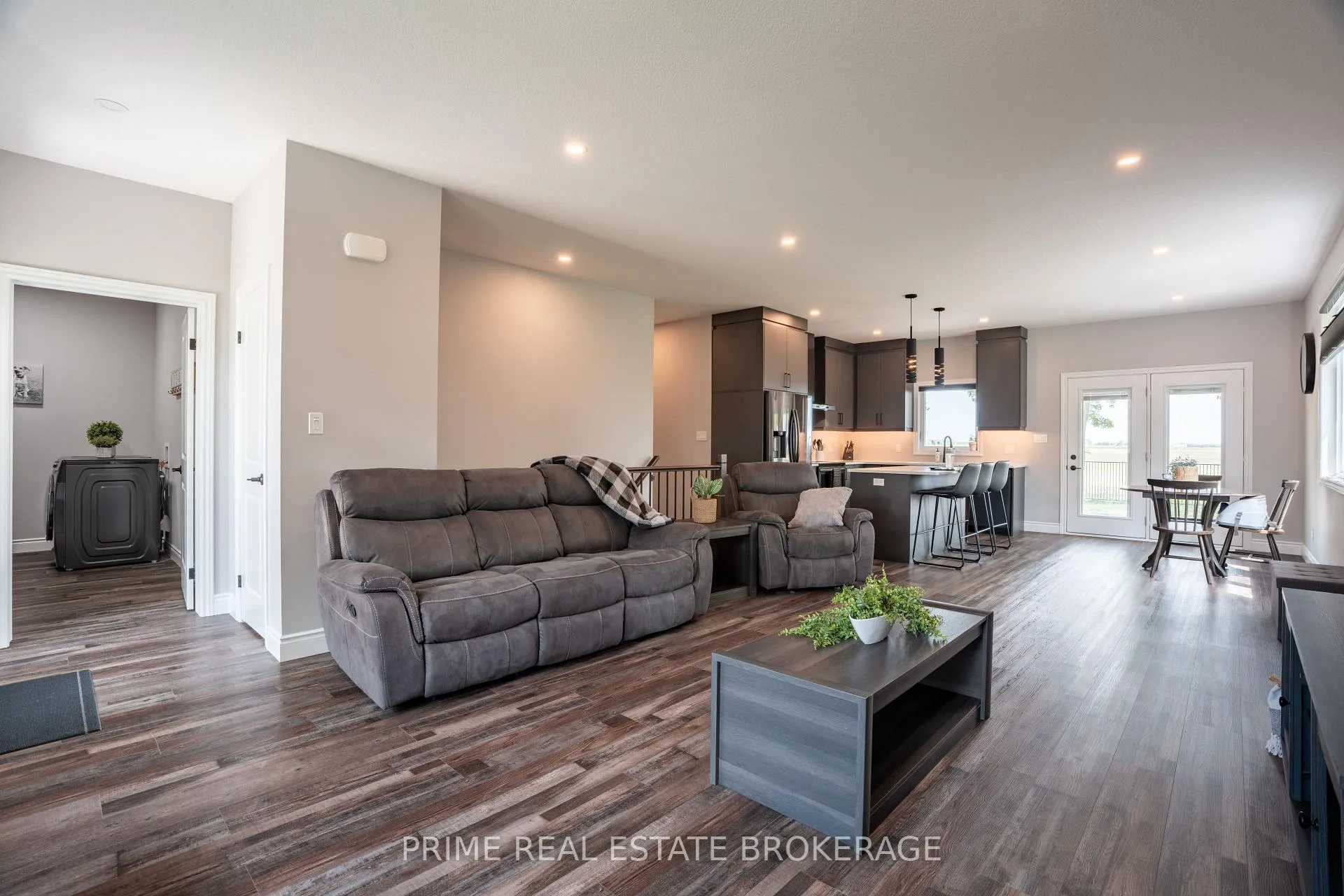 Photo 6 of 19 Middle Street, South Huron, Exeter — HOMEH