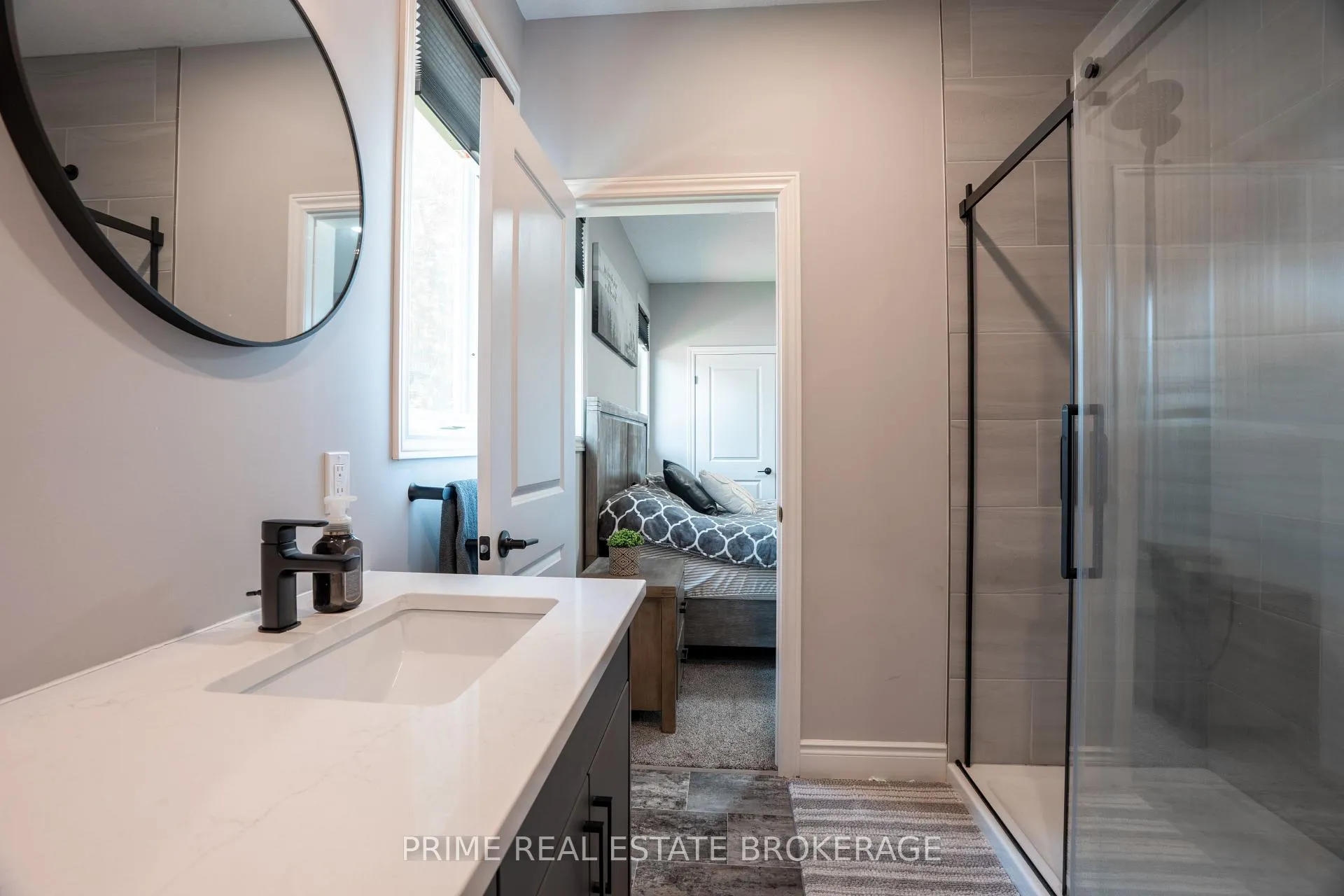 Photo 15 of 19 Middle Street, South Huron, Exeter — HOMEH