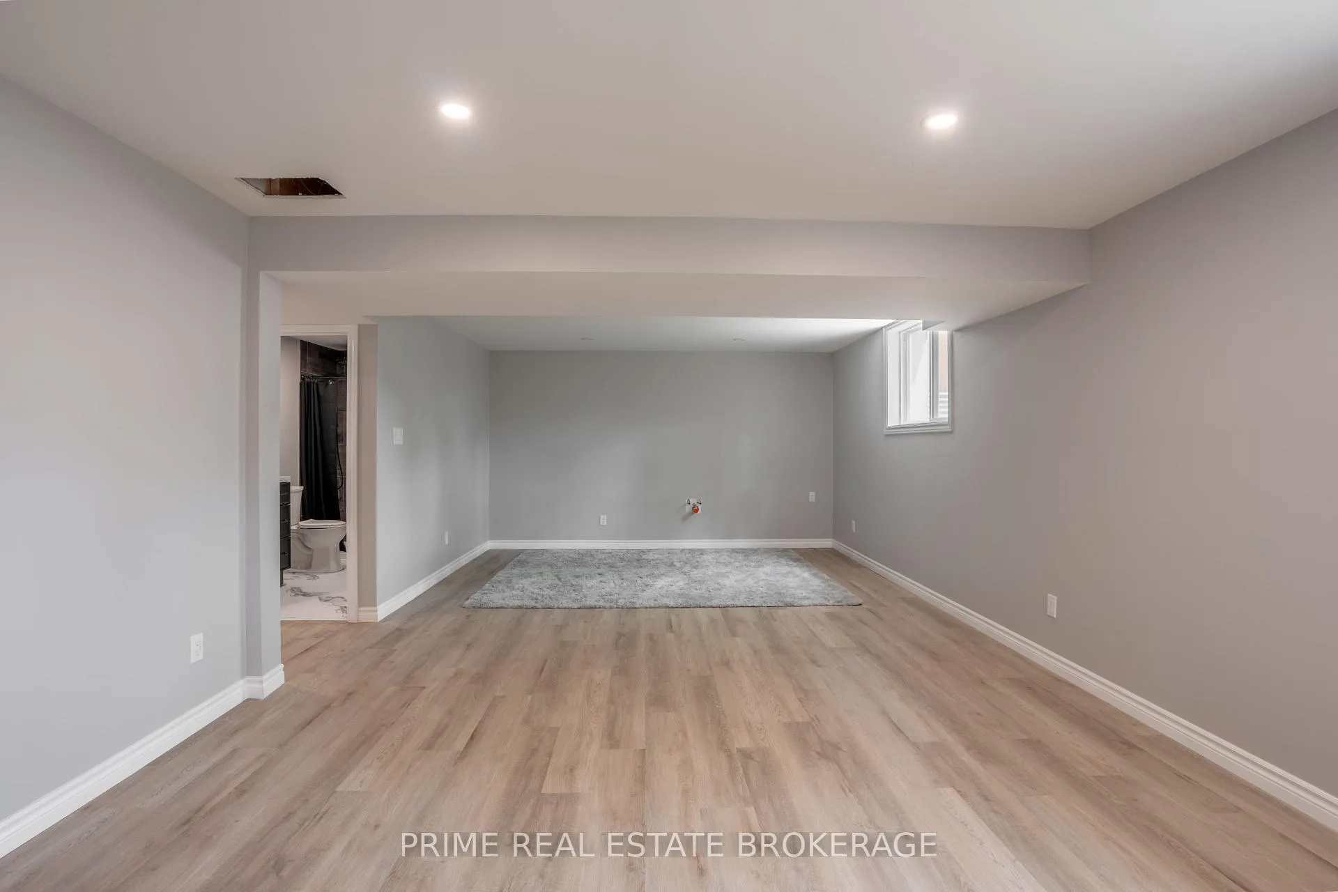 Photo 21 of 19 Middle Street, South Huron, Exeter — HOMEH