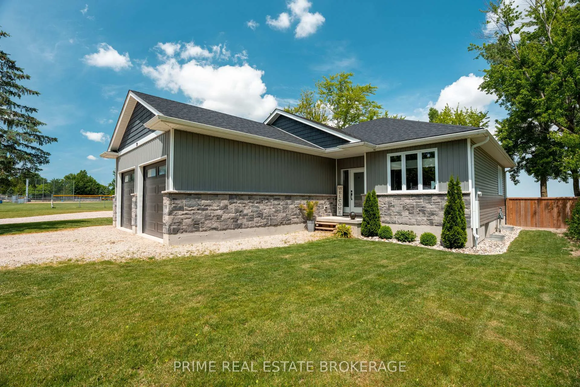 Photo 33 of 19 Middle Street, South Huron, Exeter — HOMEH