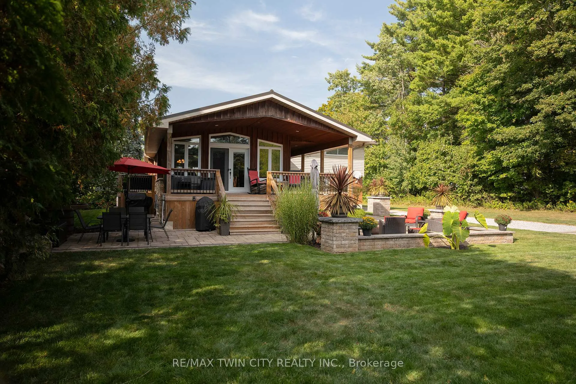 Photo 3 of 93 Norwich Road, Brant, Oakland — HOMEH
