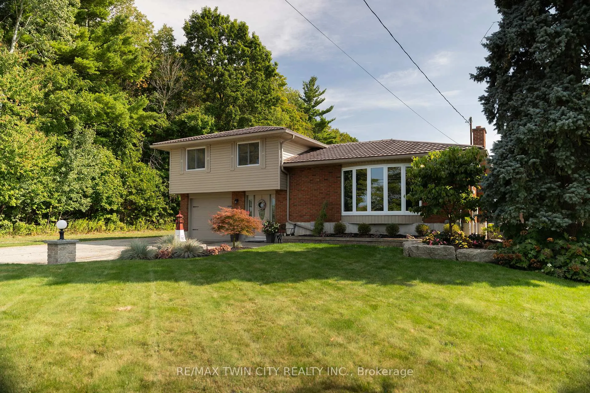 Photo 7 of 93 Norwich Road, Brant, Oakland — HOMEH