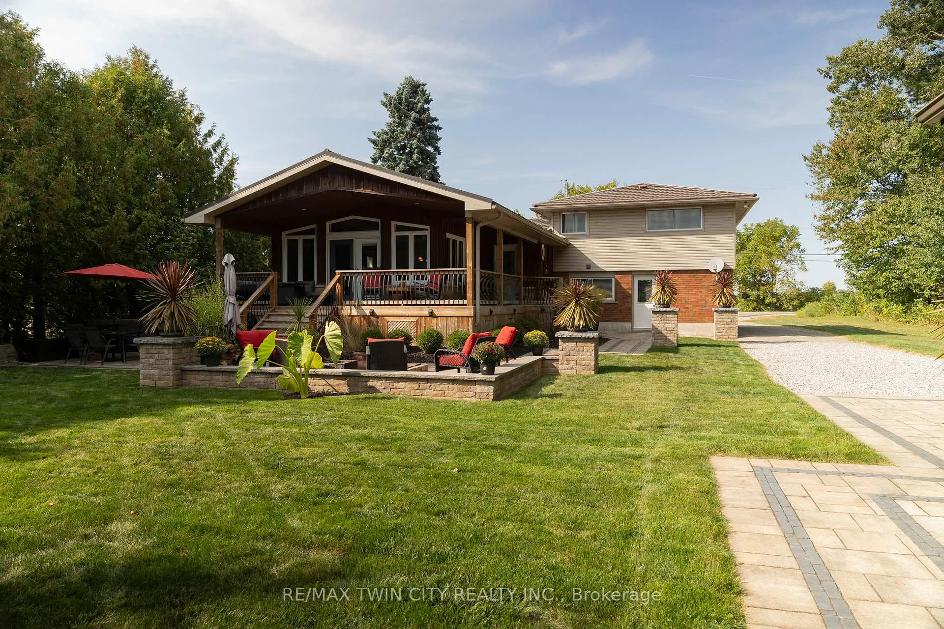 Photo 10 of 93 Norwich Road, Brant, Oakland — HOMEH