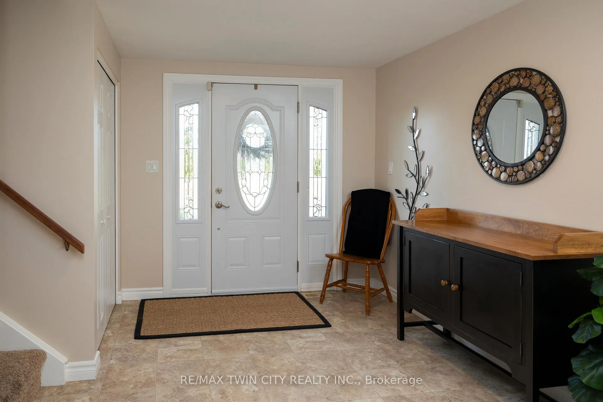 Photo 11 of 93 Norwich Road, Brant, Oakland — HOMEH