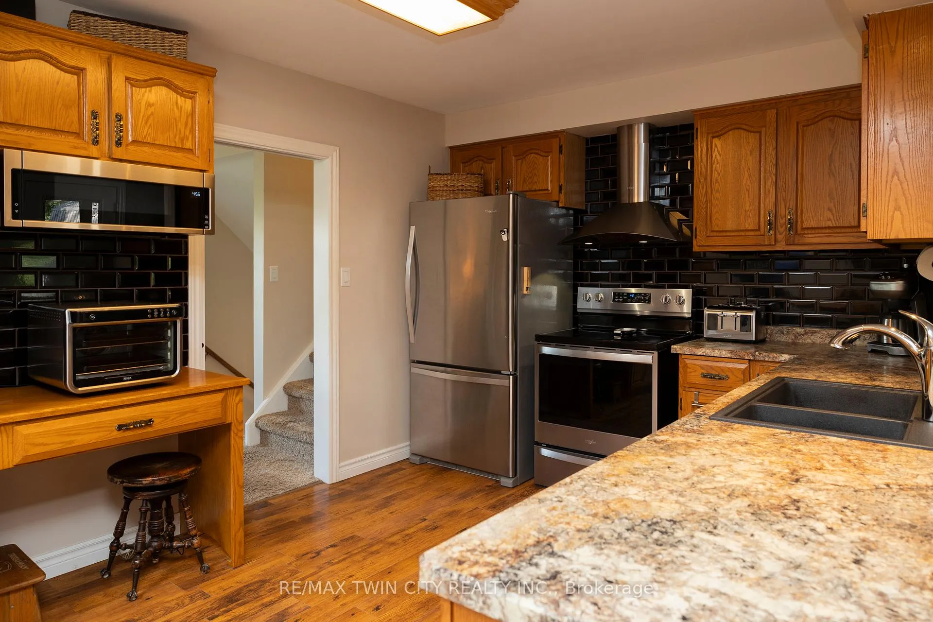 Photo 17 of 93 Norwich Road, Brant, Oakland — HOMEH