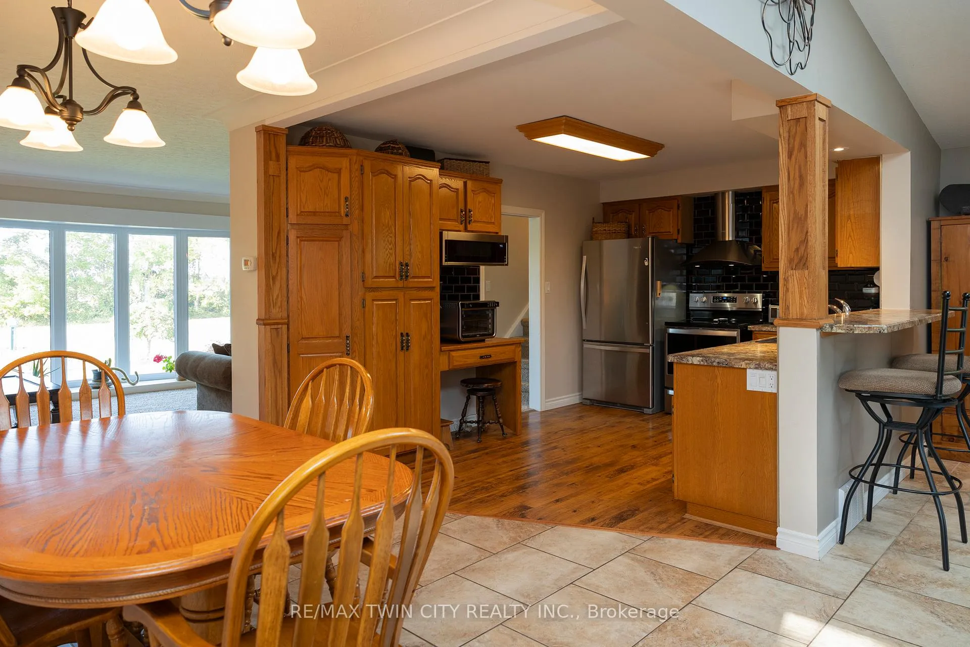 Photo 18 of 93 Norwich Road, Brant, Oakland — HOMEH