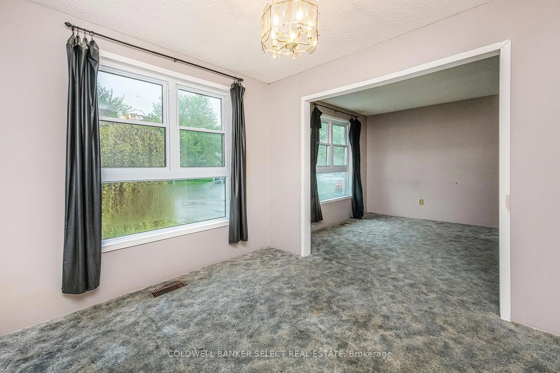 Photo 6 of 282 Whitehead Crescent, Caledon, Bolton North — HOMEH