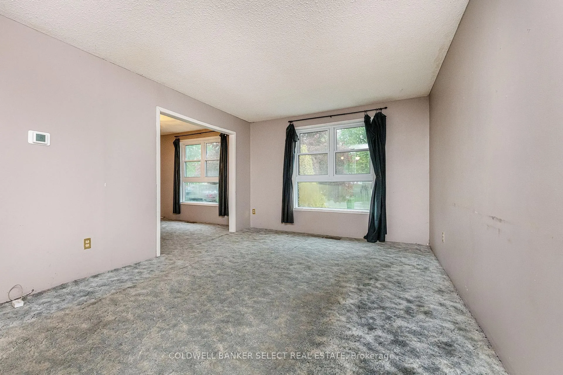 Photo 8 of 282 Whitehead Crescent, Caledon, Bolton North — HOMEH
