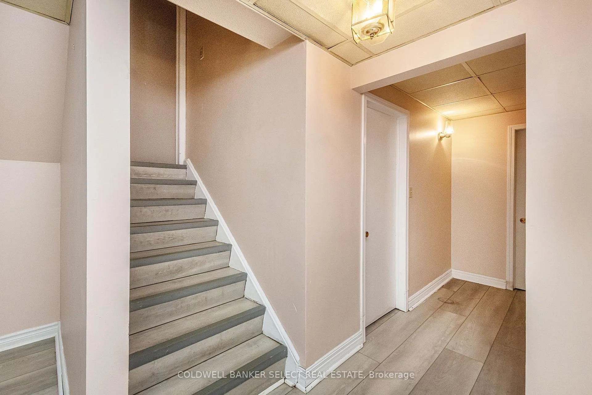 Photo 14 of 282 Whitehead Crescent, Caledon, Bolton North — HOMEH