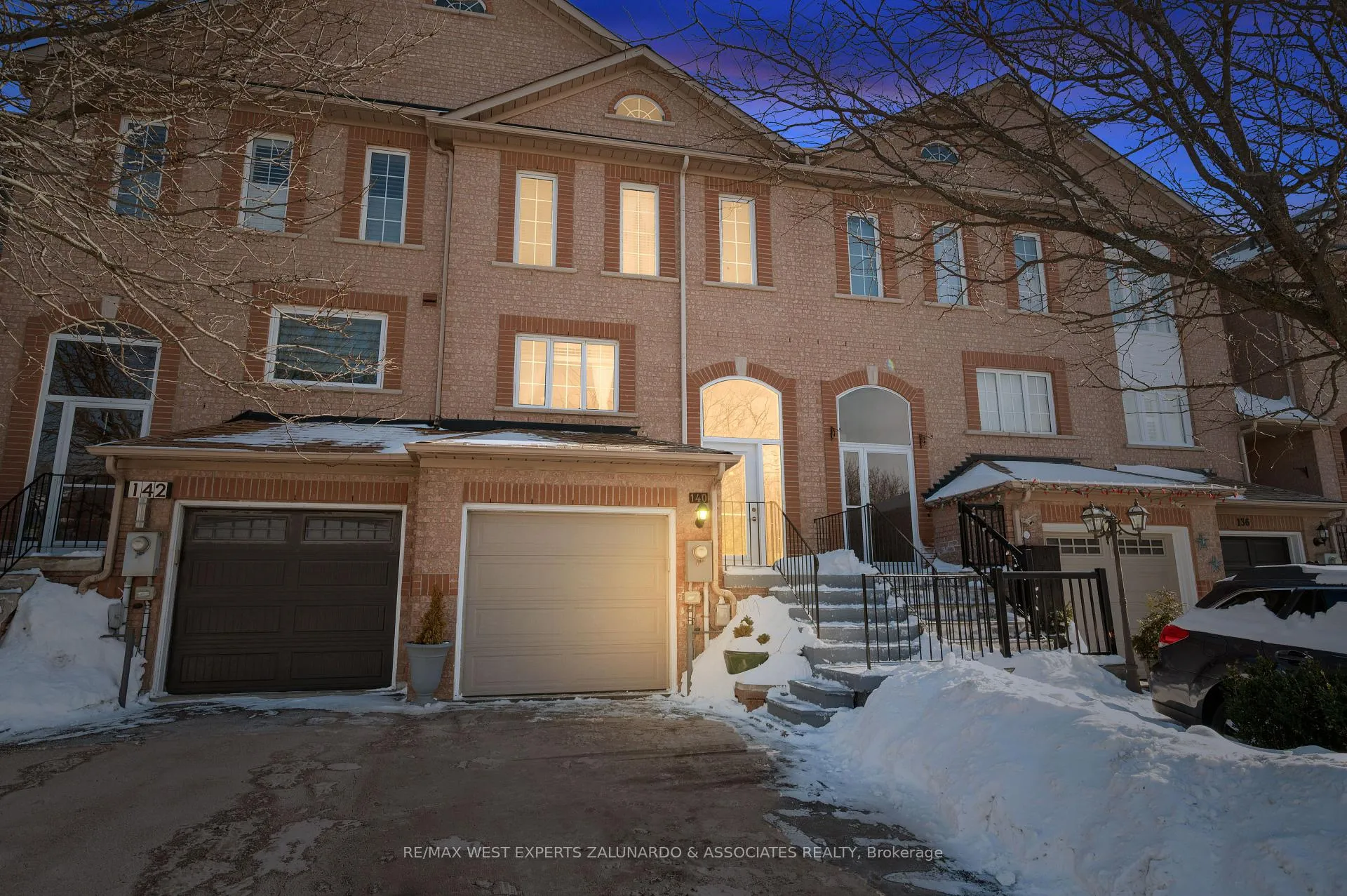 Photo 1 of 140 Parktree Drive, Vaughan, Maple — HOMEH