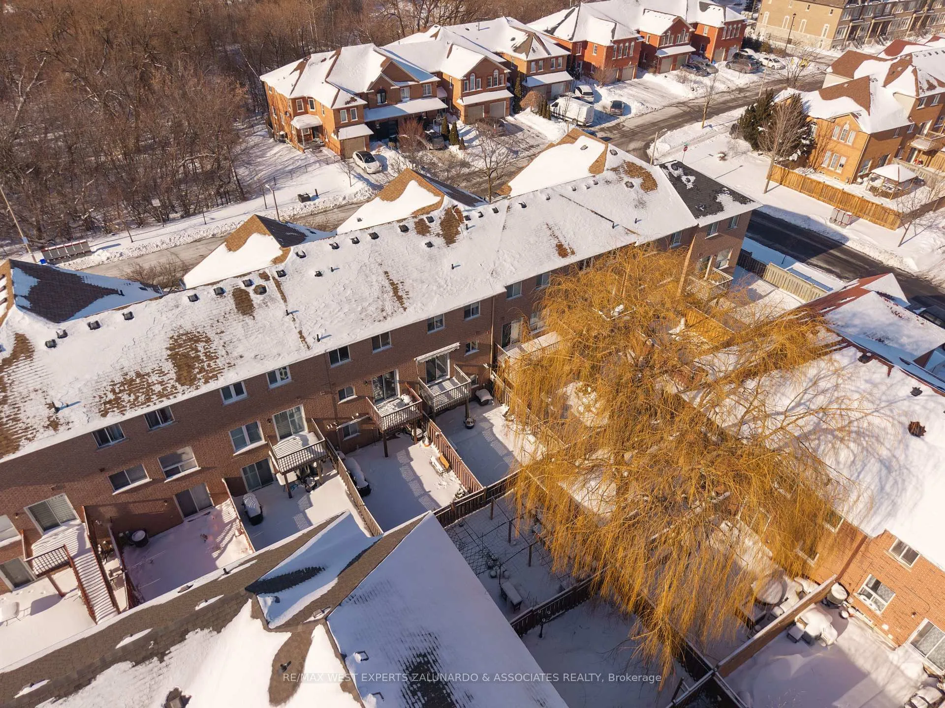 Photo 33 of 140 Parktree Drive, Vaughan, Maple — HOMEH