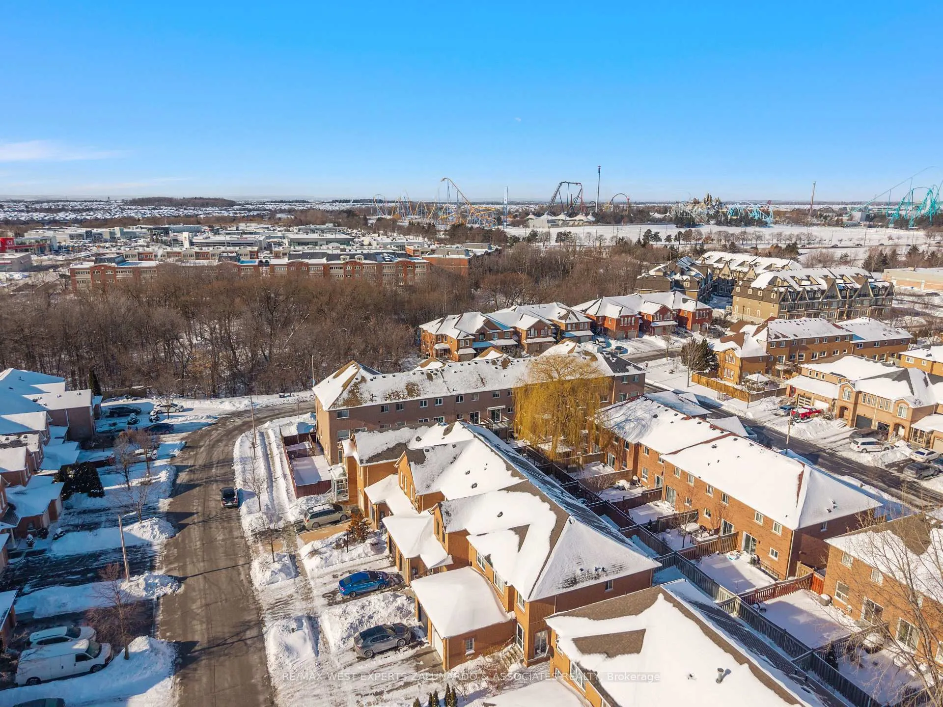 Photo 34 of 140 Parktree Drive, Vaughan, Maple — HOMEH