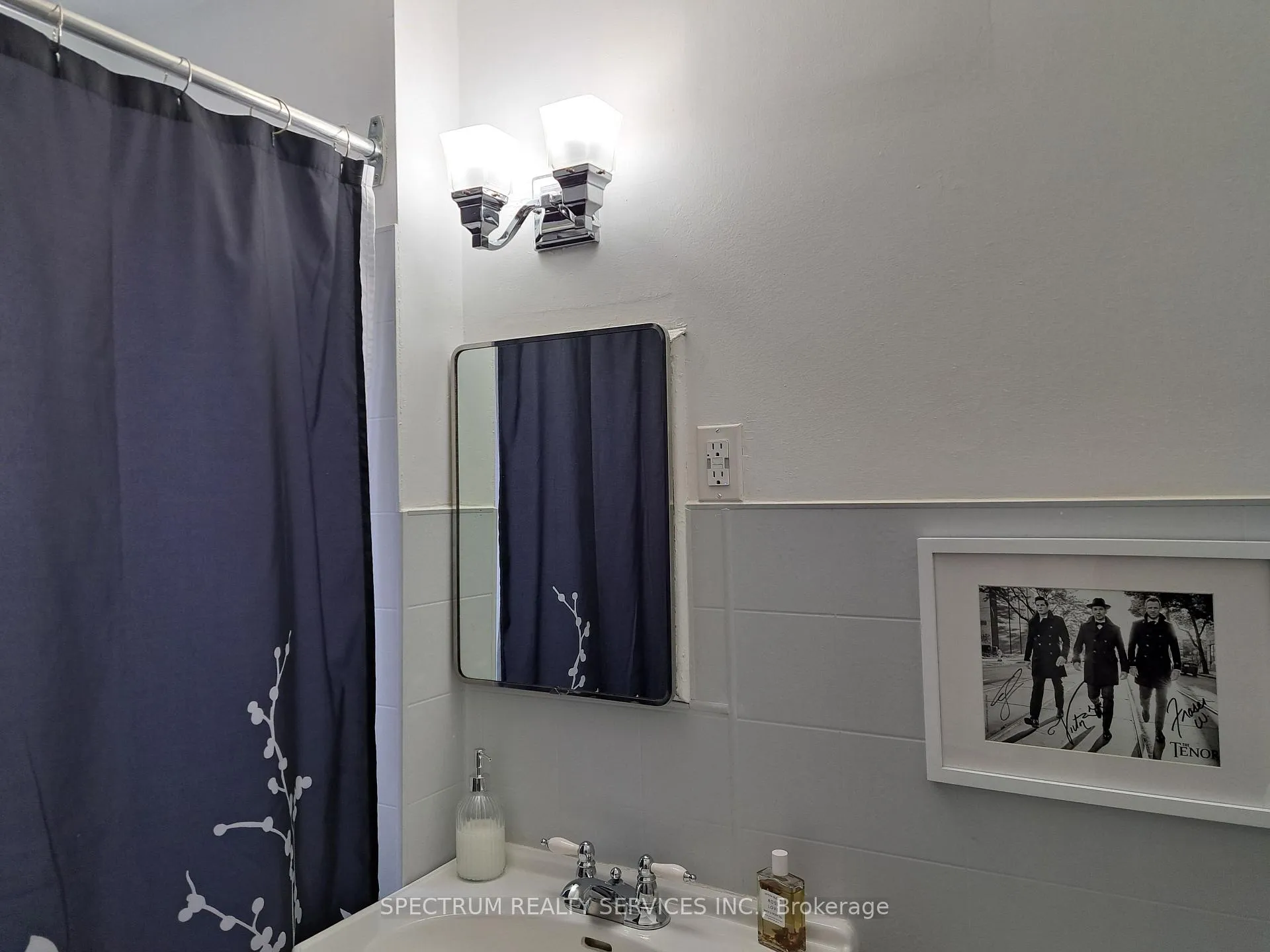 Photo 7 of 8 Victory Drive, Collingwood — HOMEH
